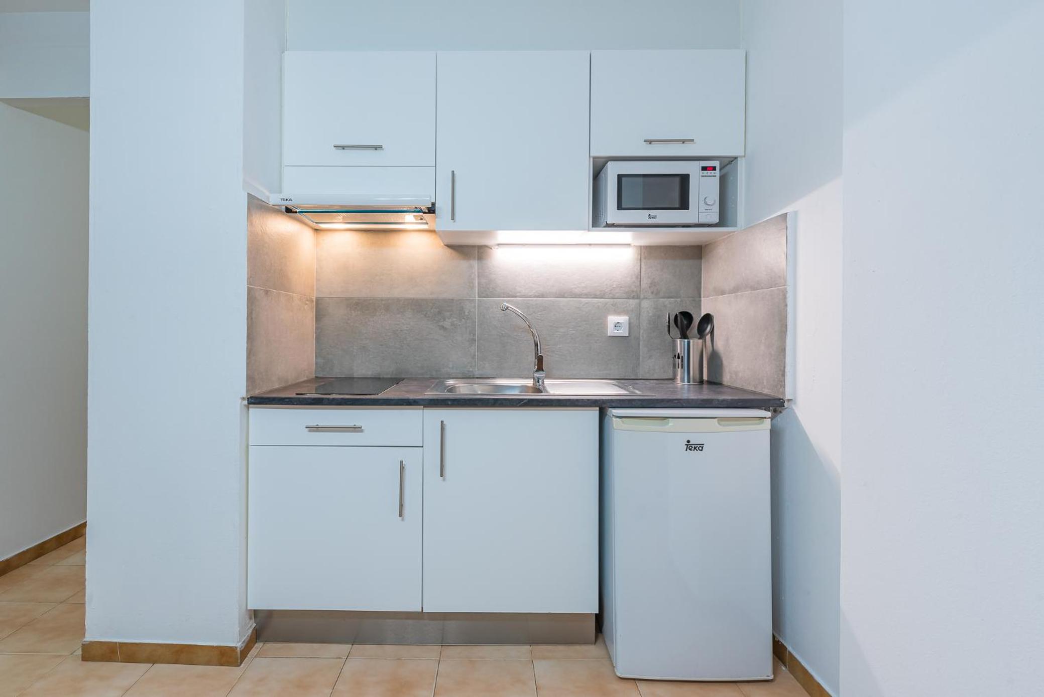 One-Bedroom Apartment (4 Adults) - Photo 38
