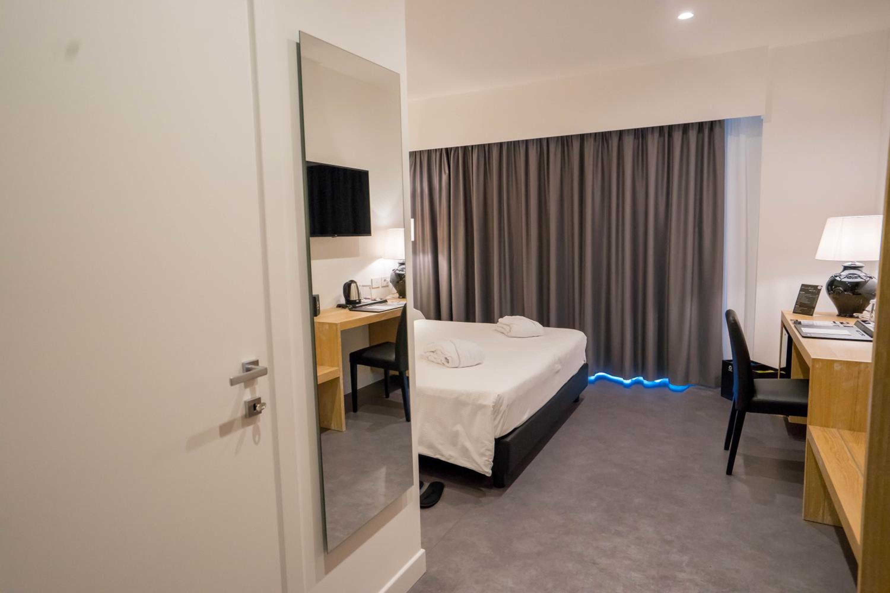 Suite with Balcony - Photo 1