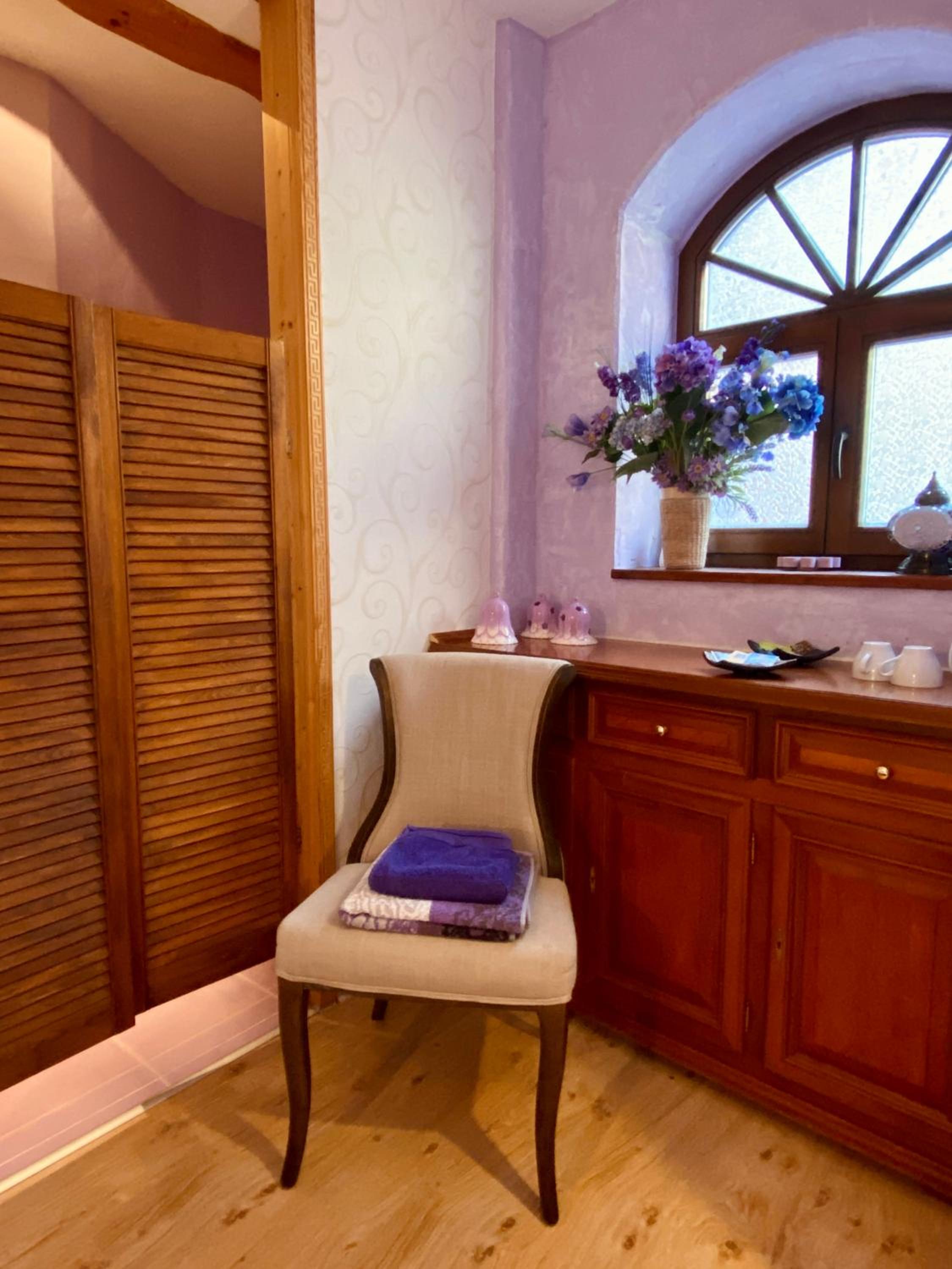 Double Room With Private Bathroom - Photo 10