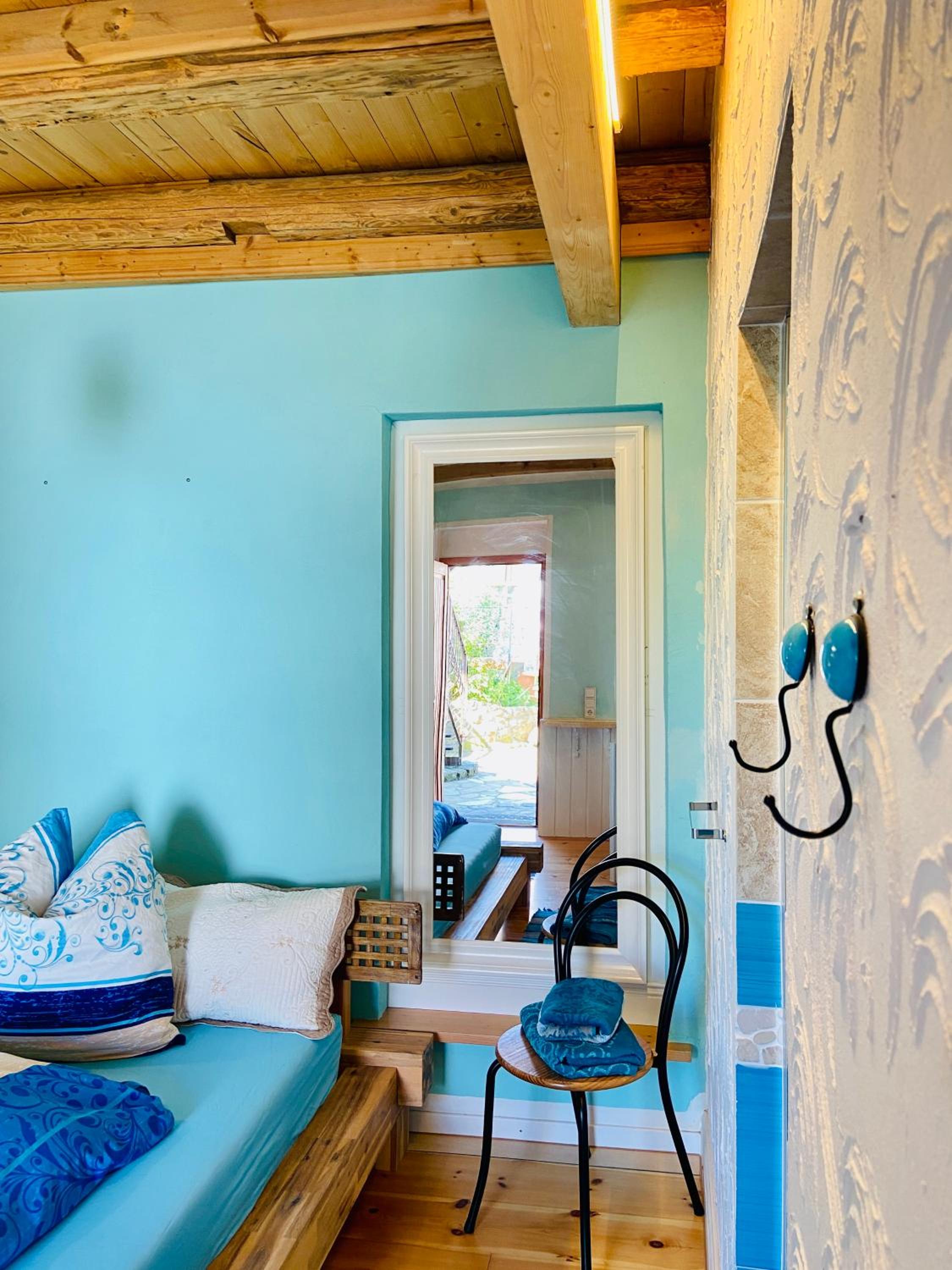 Double Room with Garden View - Photo 7