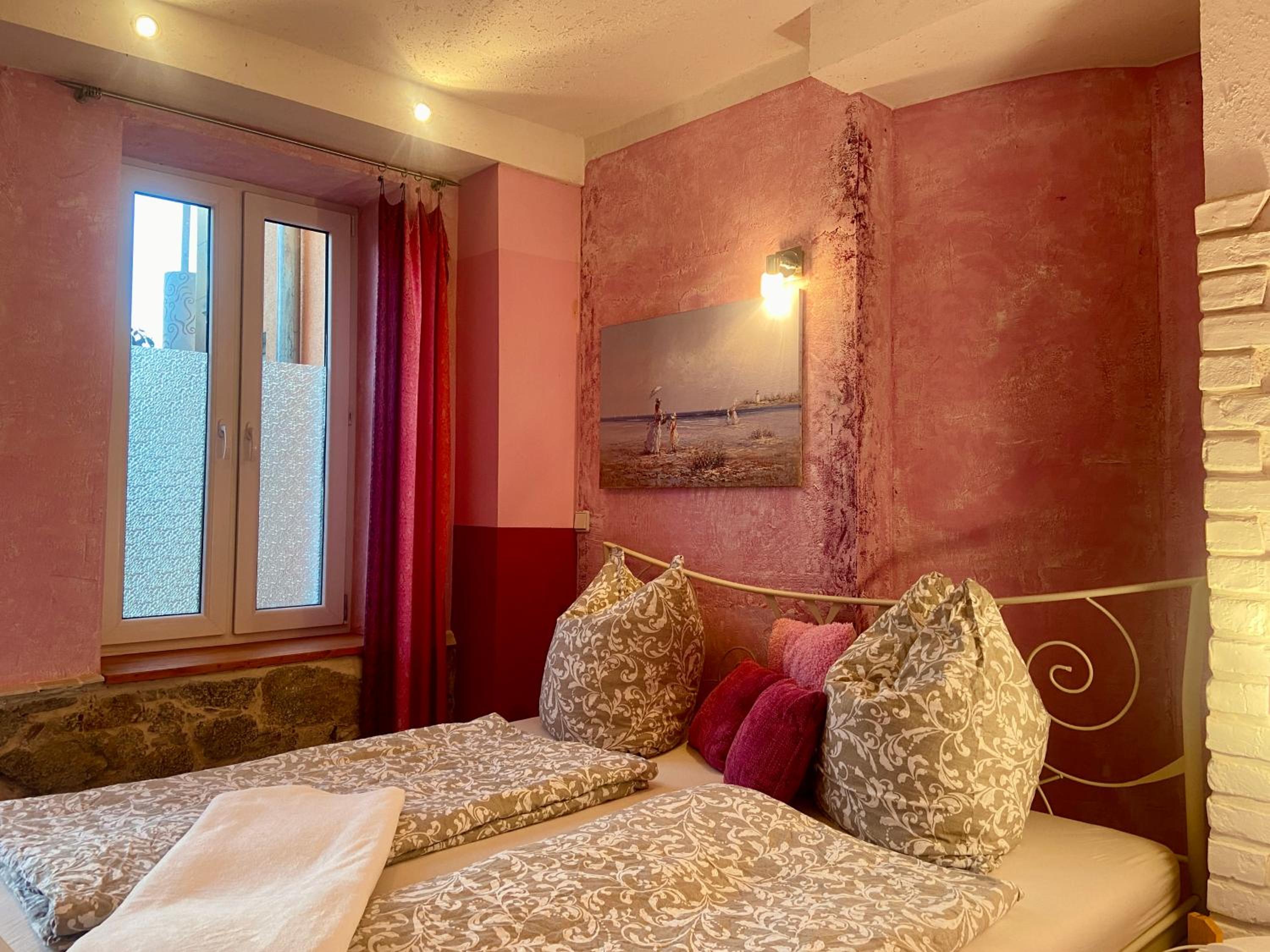 Double Room with Garden View - Photo 9