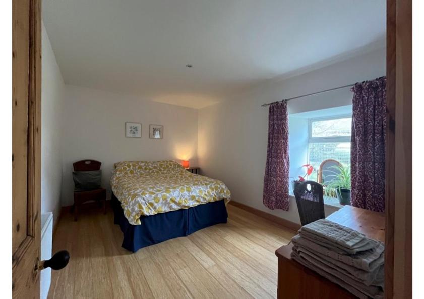 Two-Bedroom House photo 3