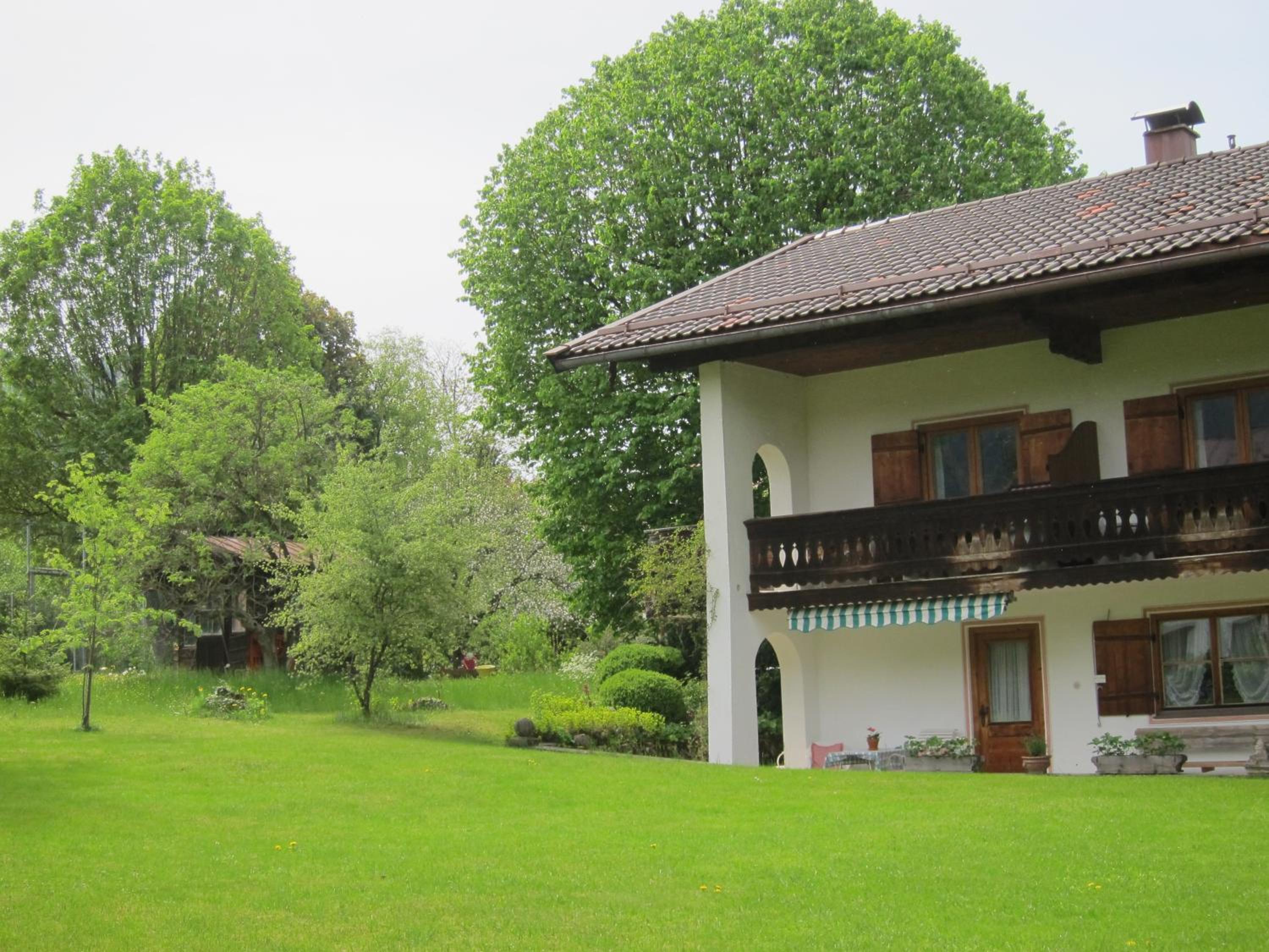 Apartment with Mountain View photo 3