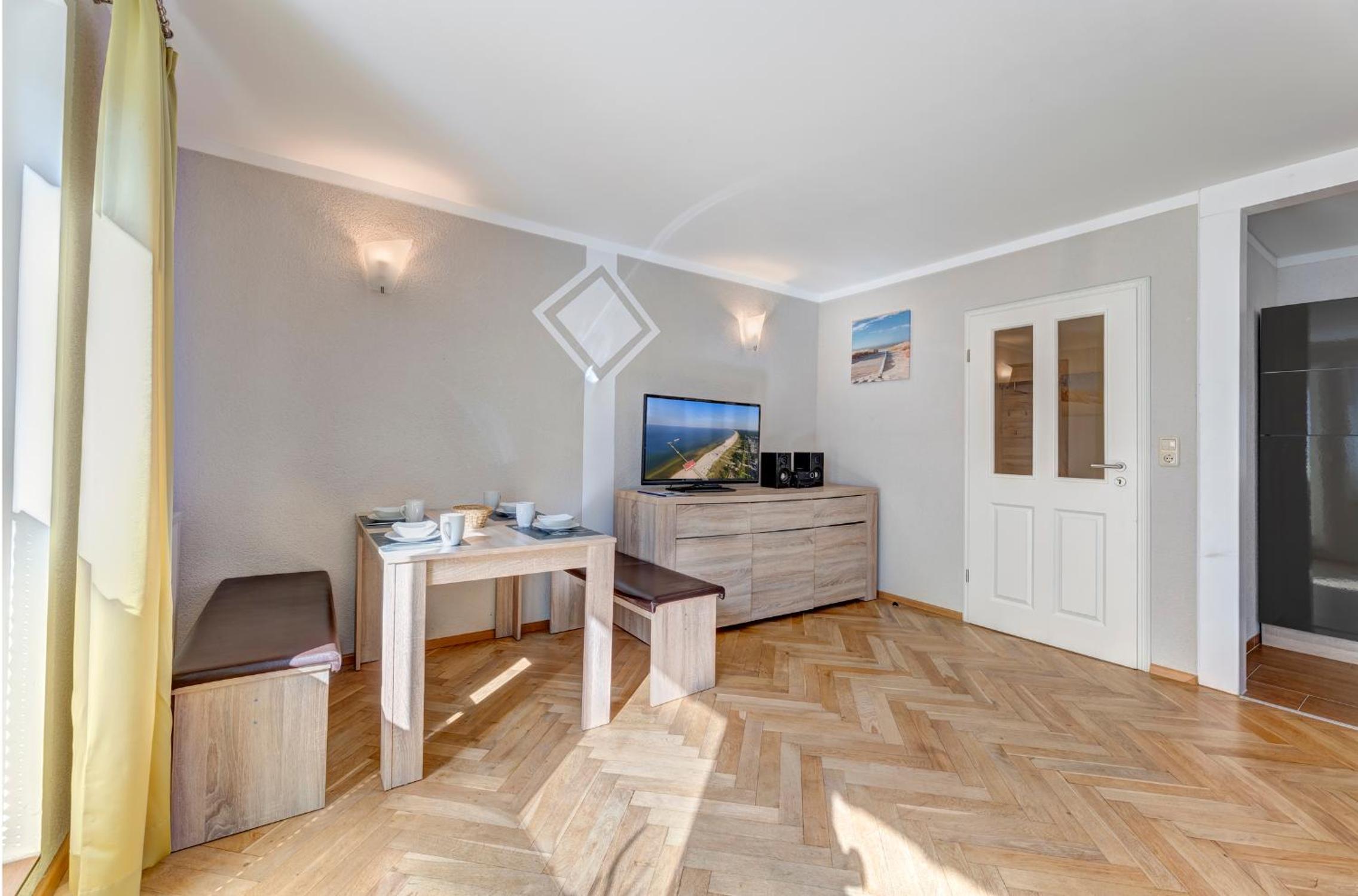 Two-Bedroom Apartment with Terrace photo 3