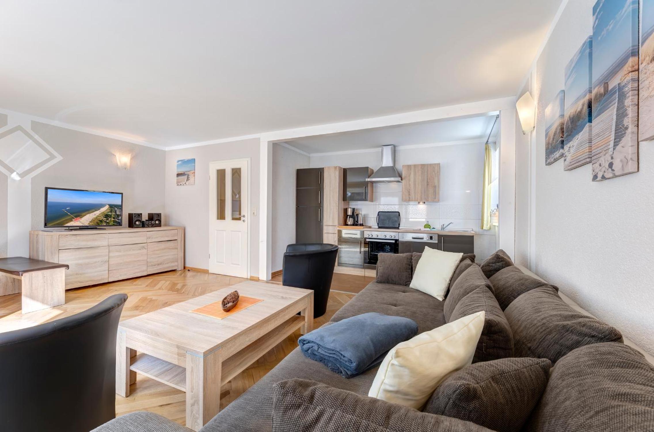 Two-Bedroom Apartment with Terrace photo 2