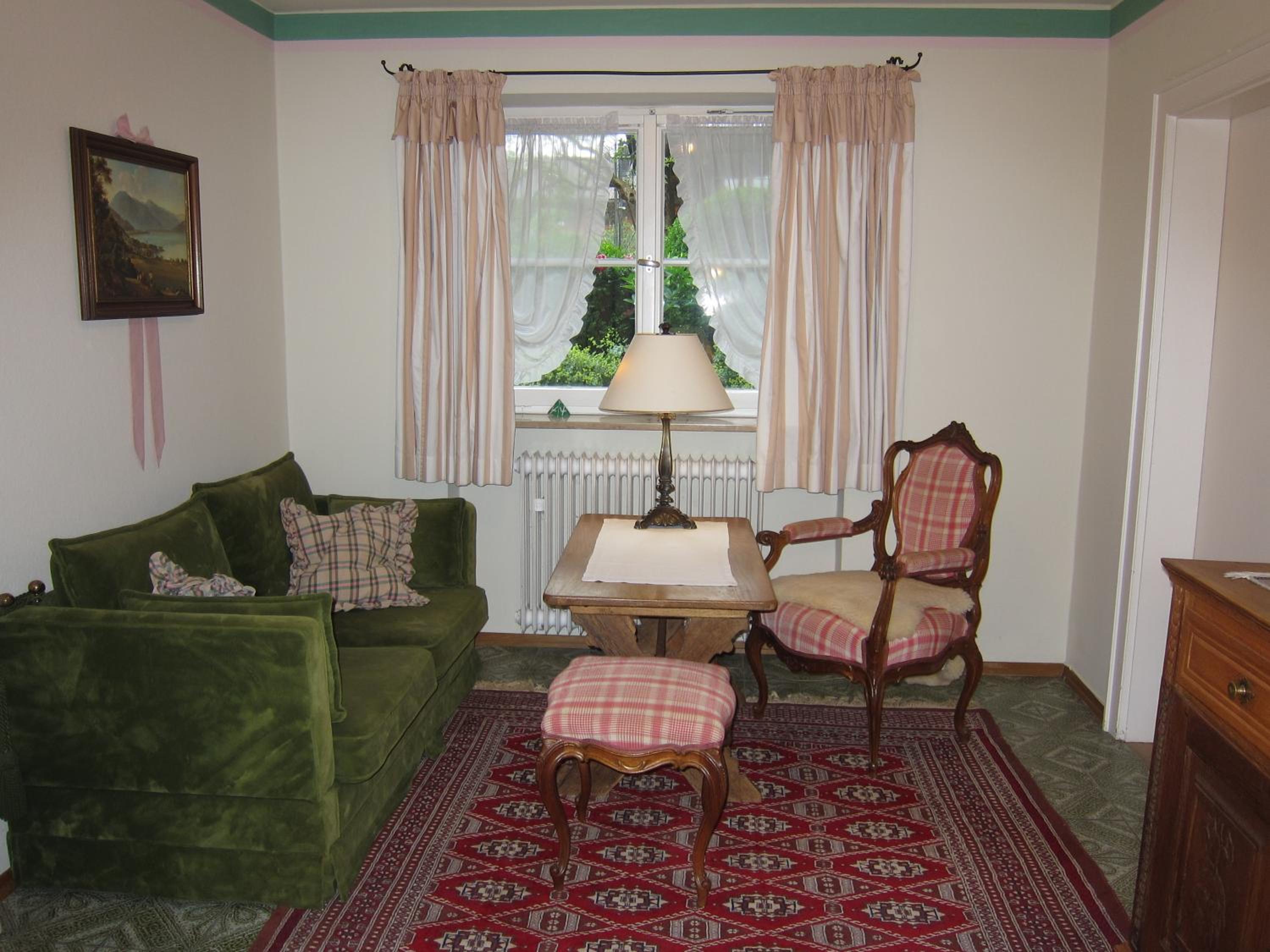 Apartment with Mountain View photo 2