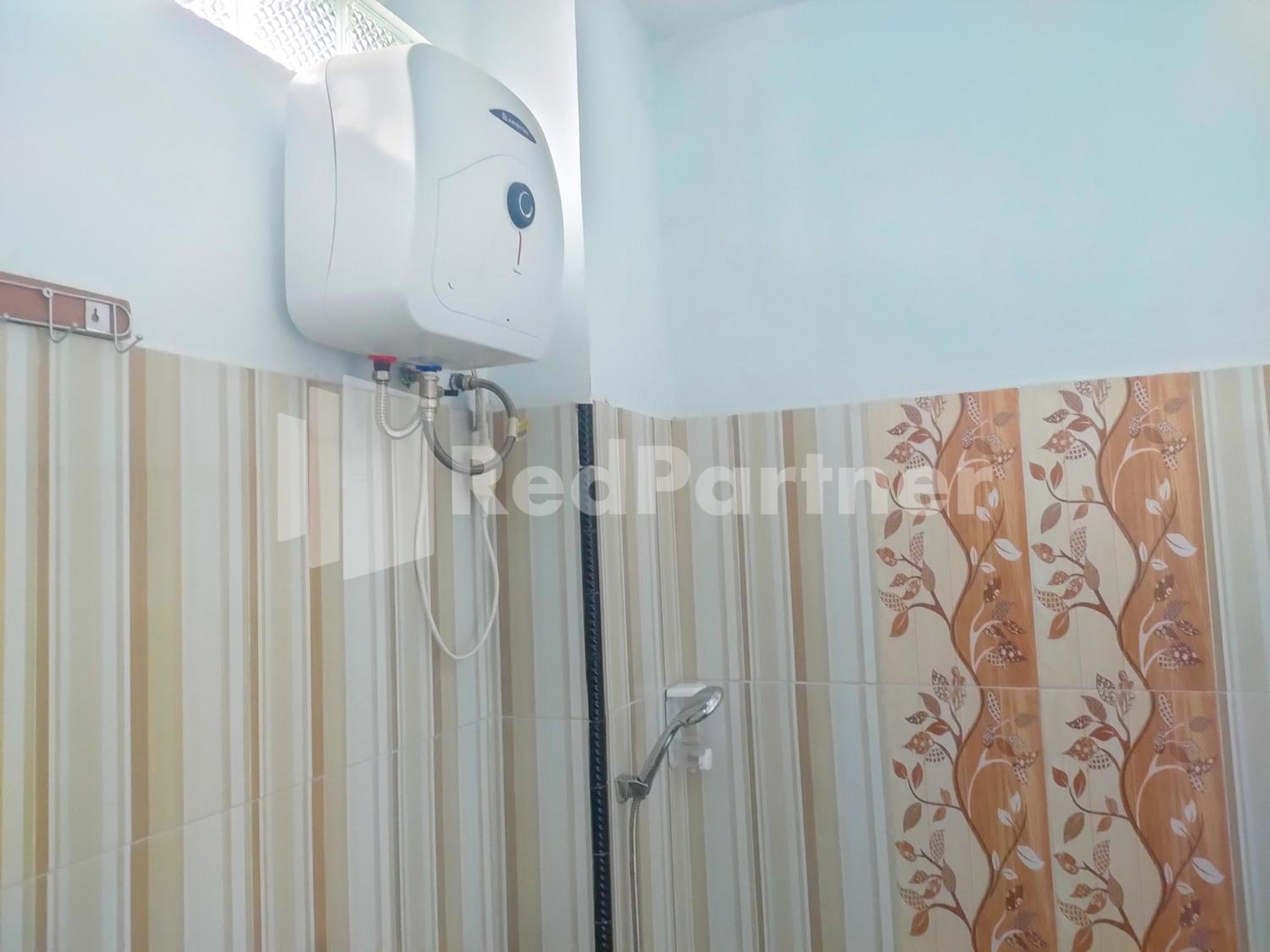 Standard Twin Room - Photo 7