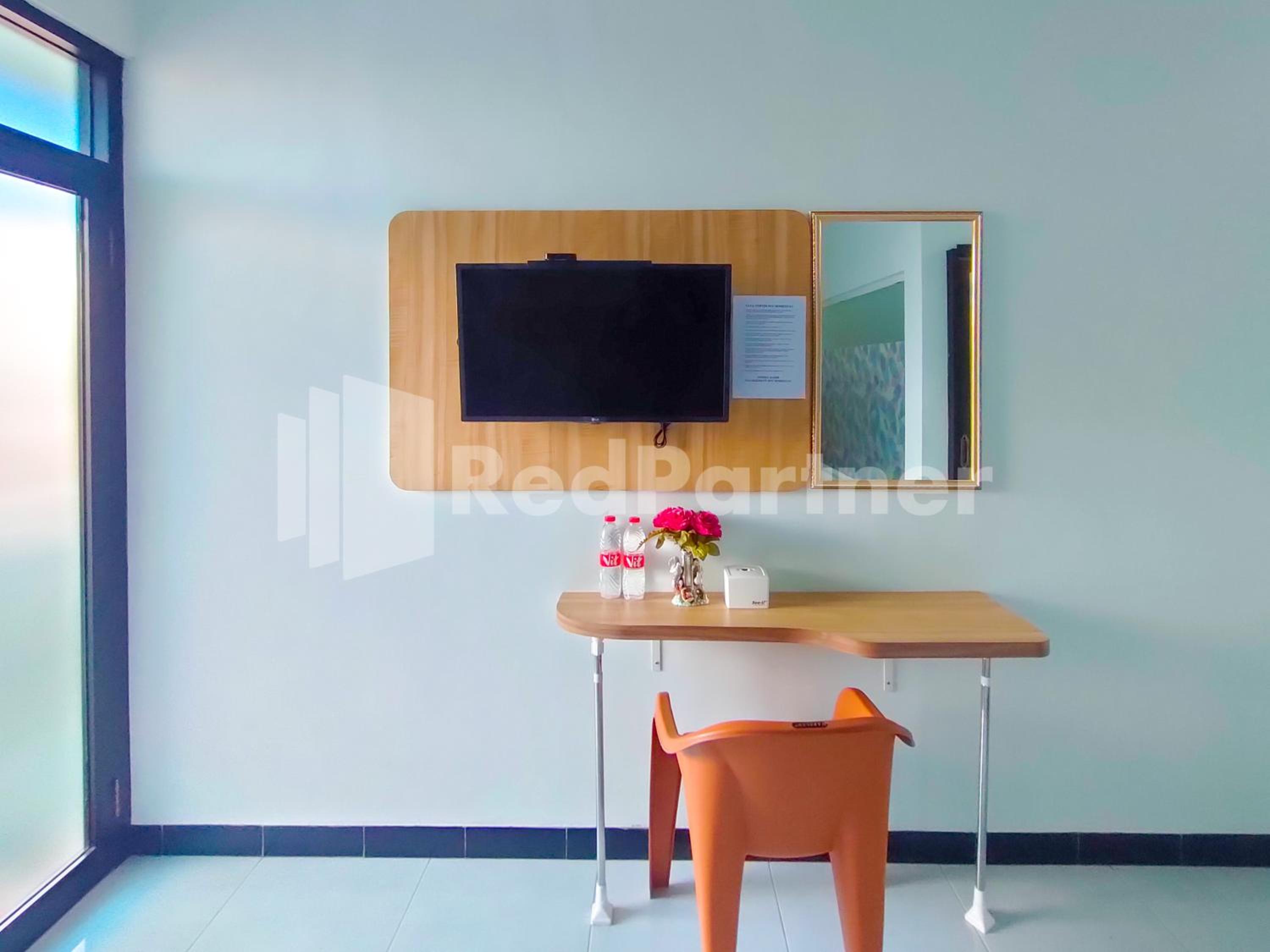 Standard Twin Room - Photo 2