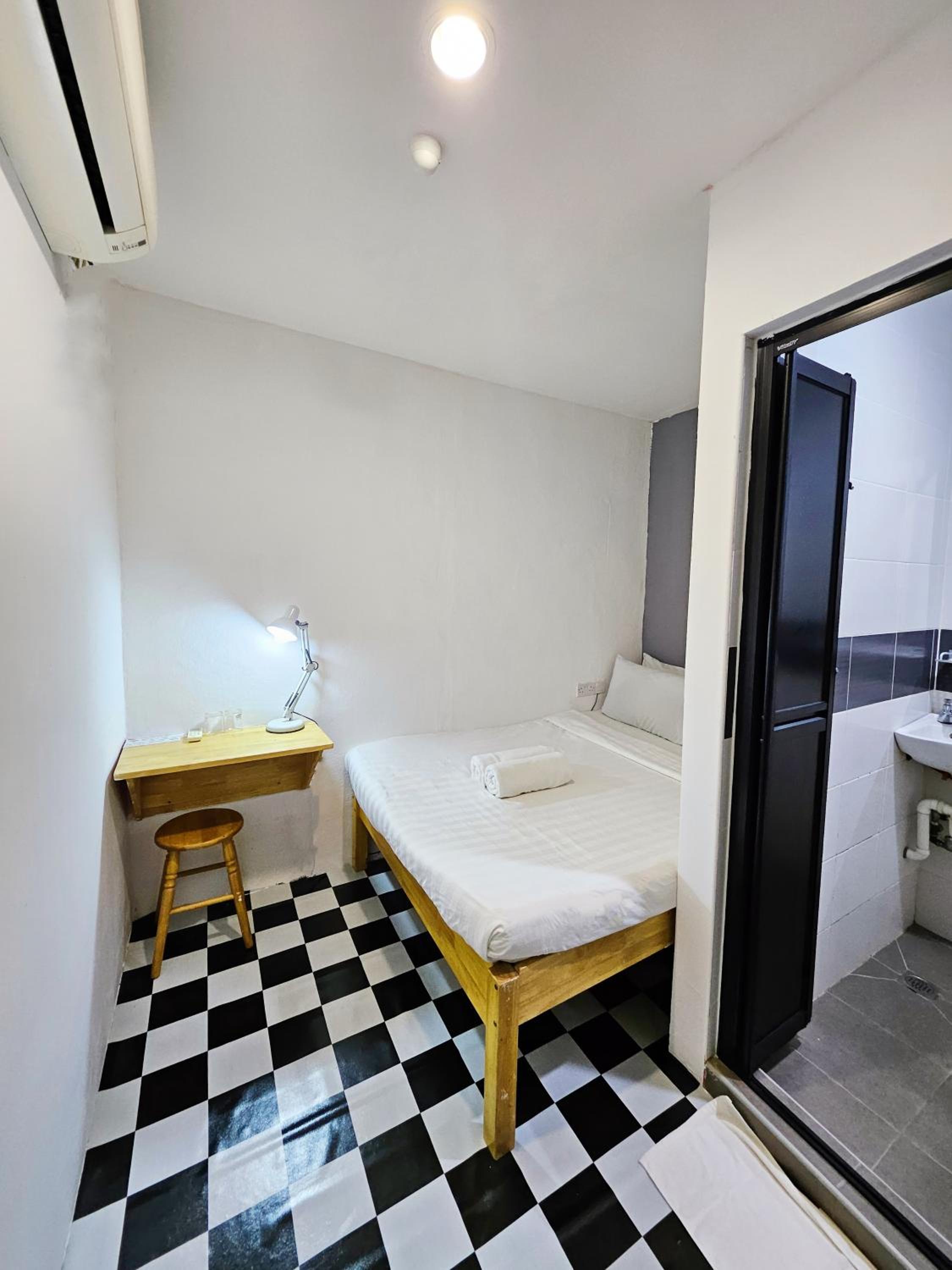 Standard Double Room - Photo 5