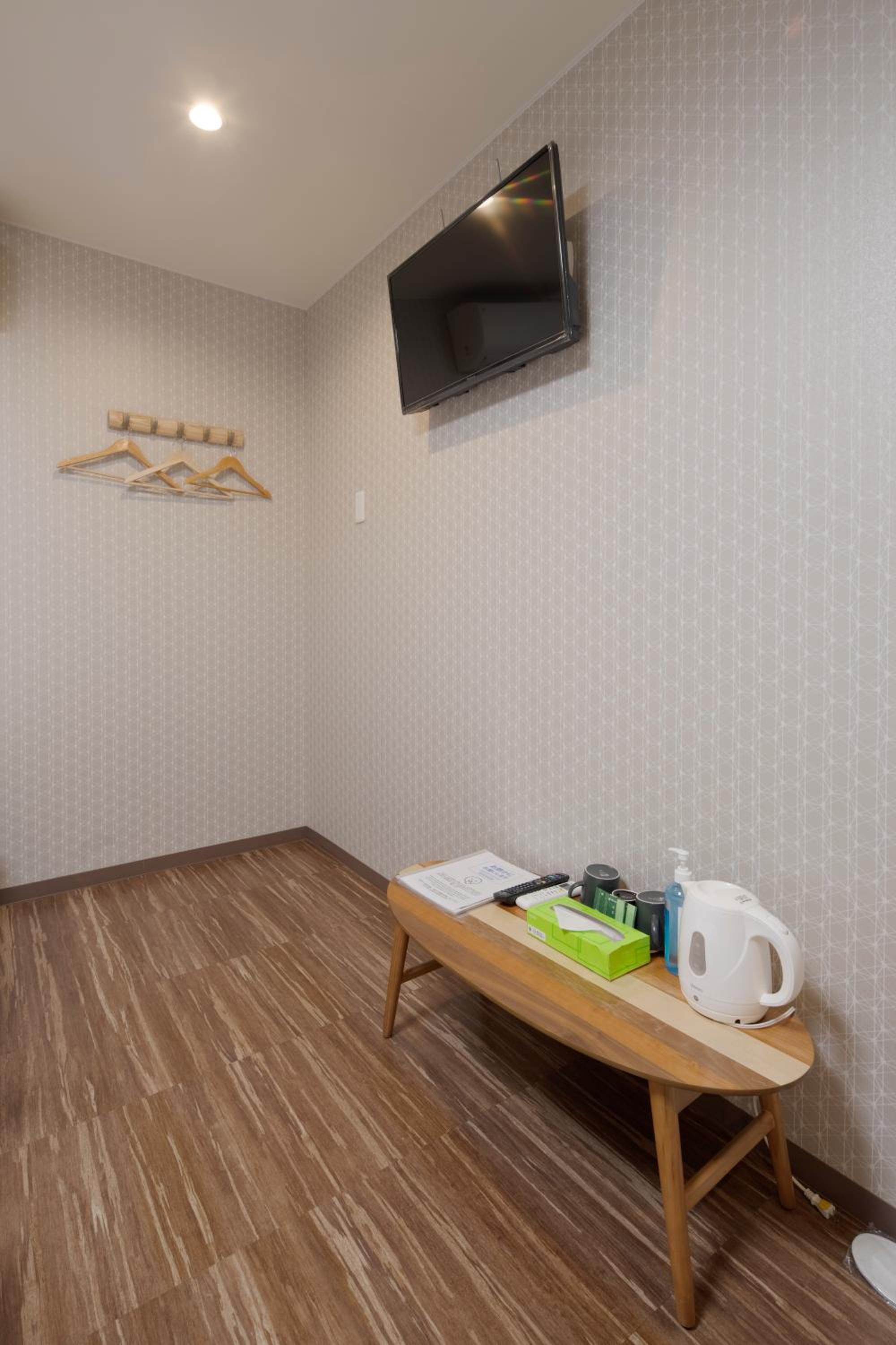 Deluxe Twin Room - Photo 12