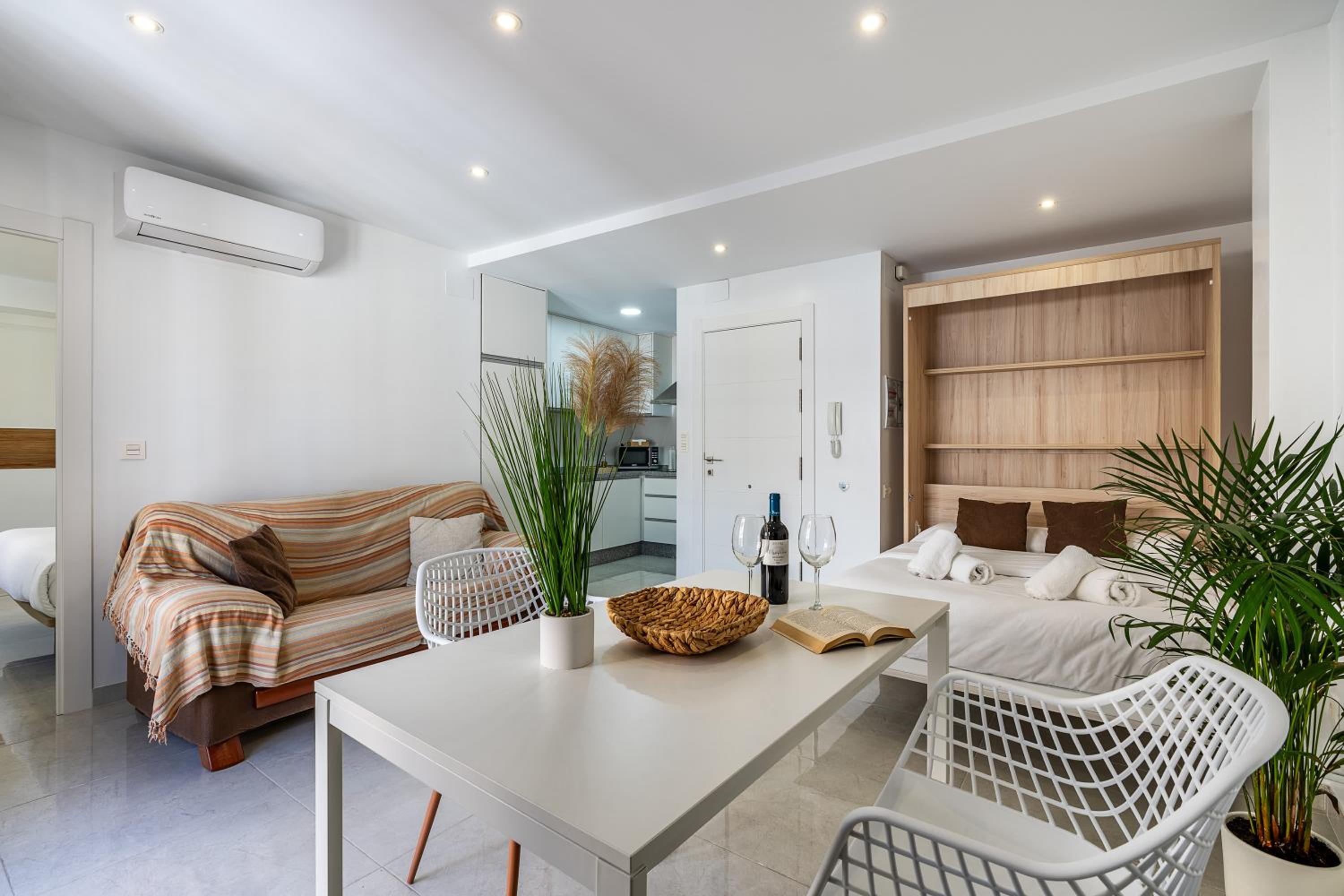 Apartamento de un dormitorio superior con balcón