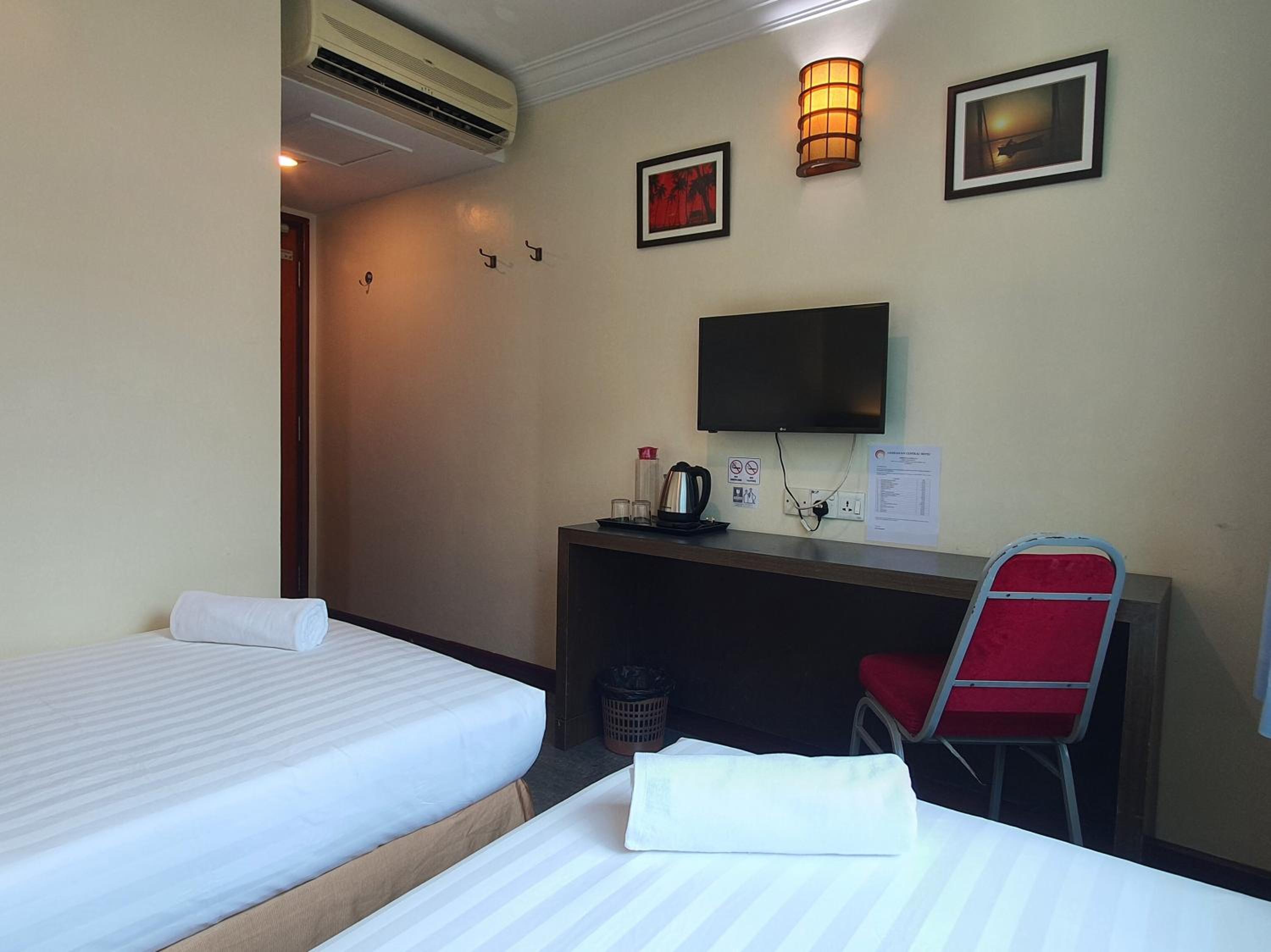 Deluxe Twin Room photo 2