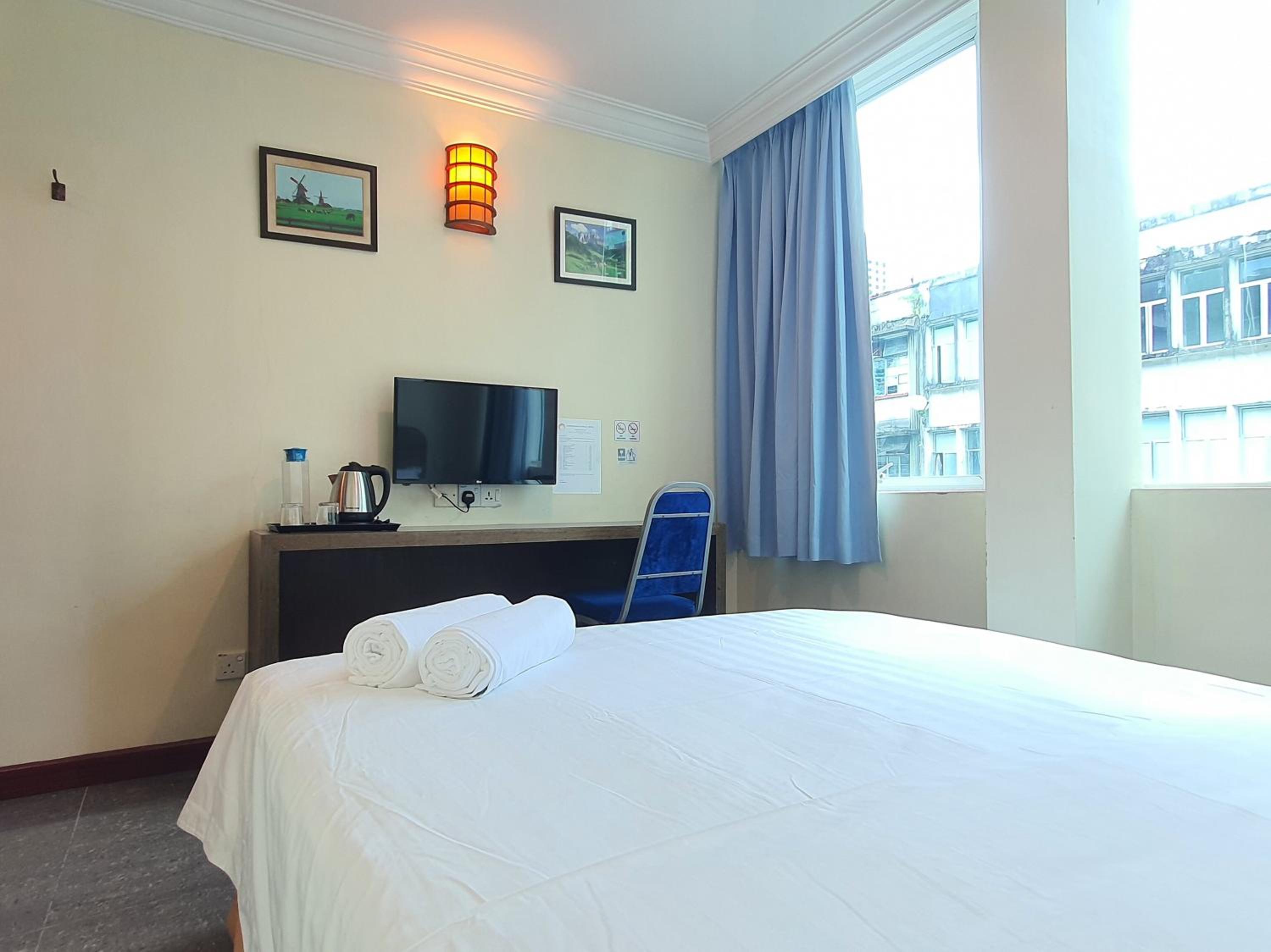 Deluxe Queen Room photo 3