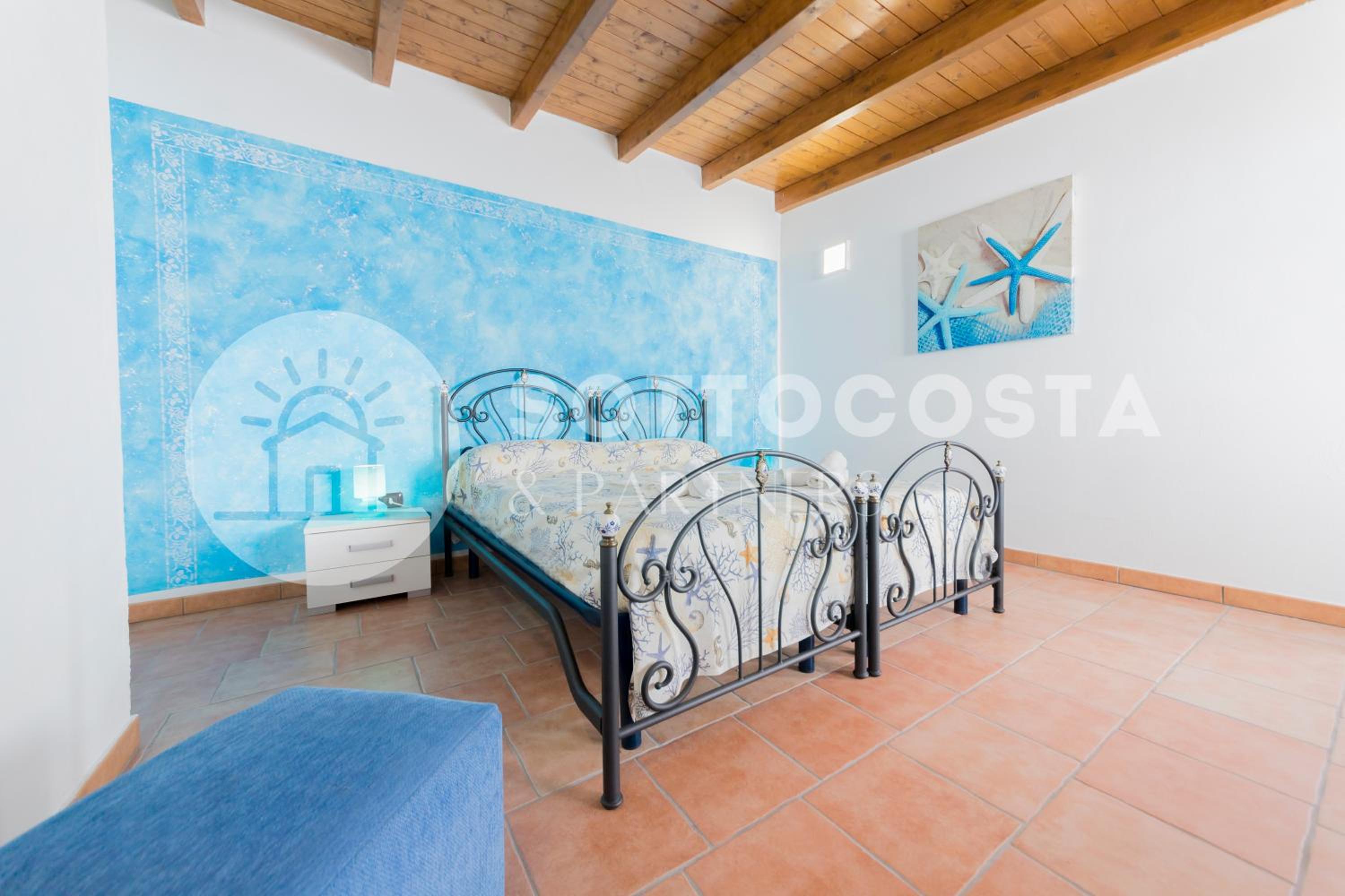 Large Double or Twin Room