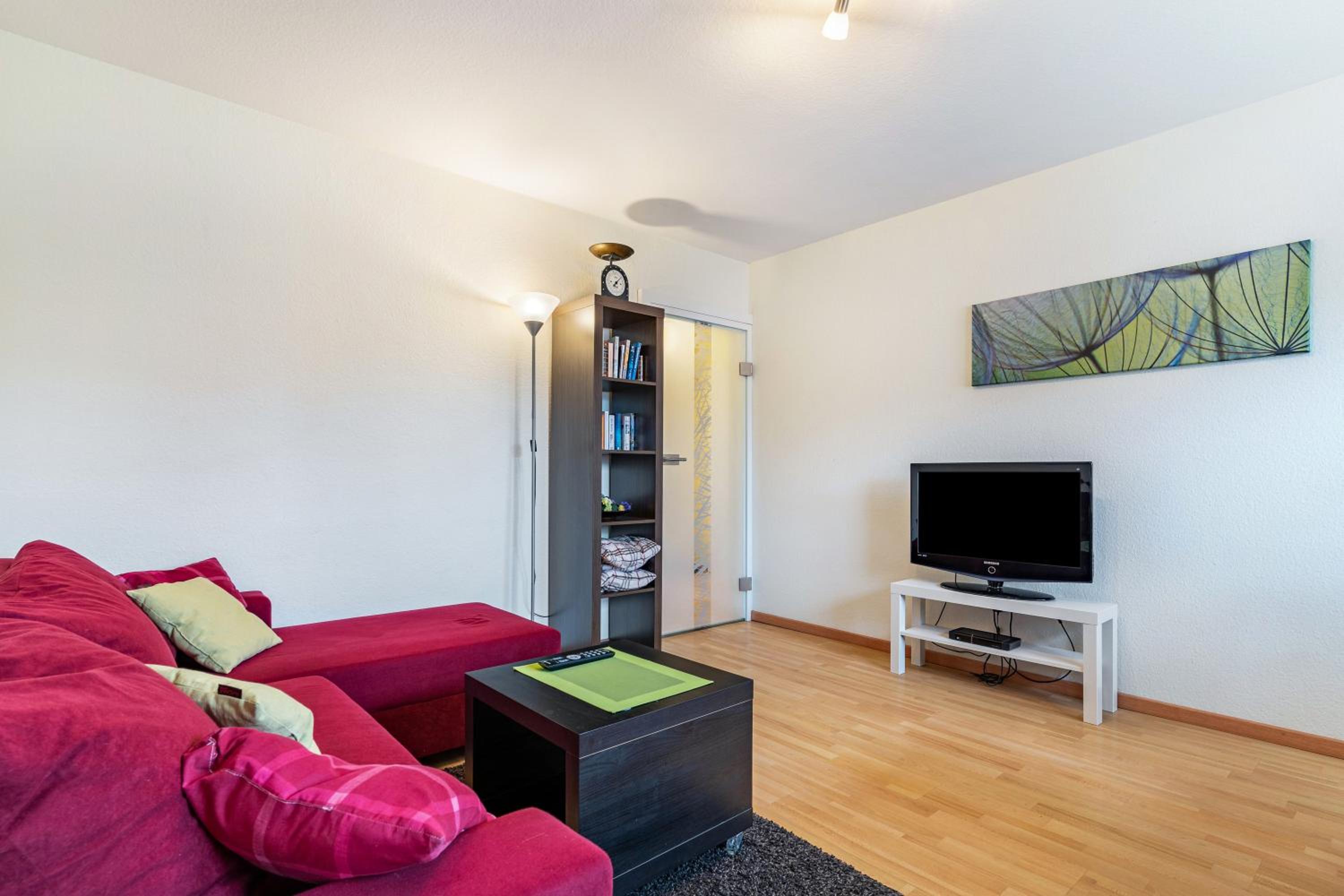 Two-Bedroom Deluxe Apartment with Garden View