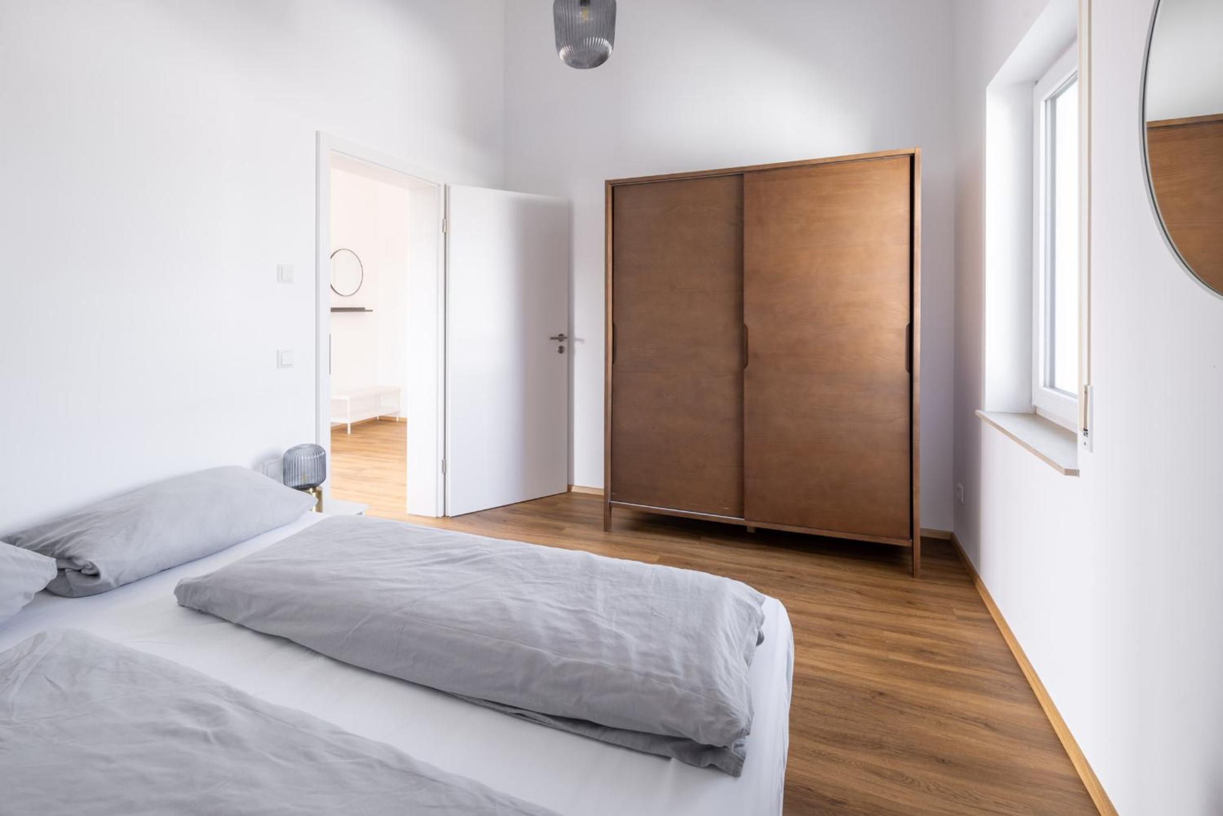 One-Bedroom Apartment photo 2