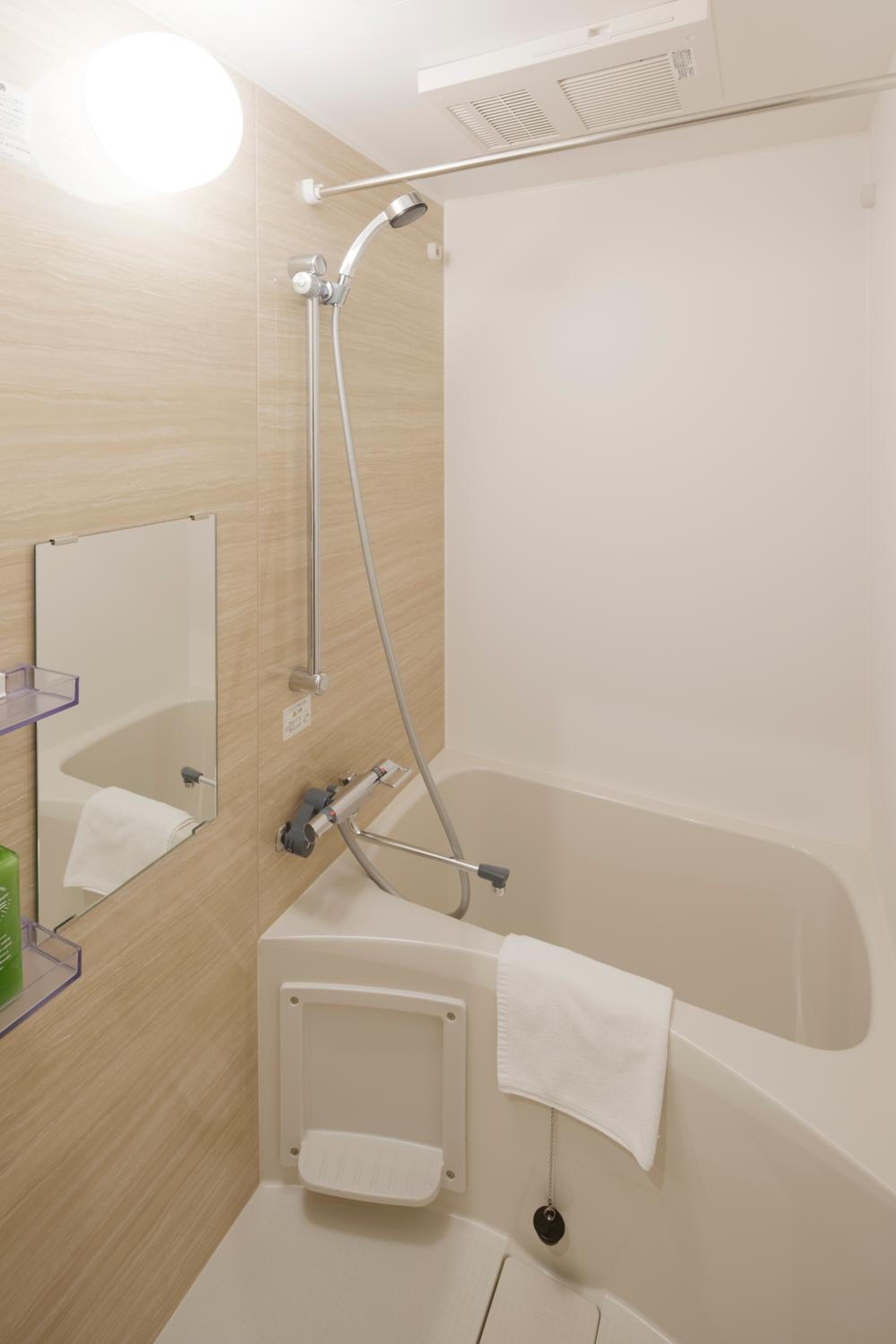 Twin Room - Photo 13