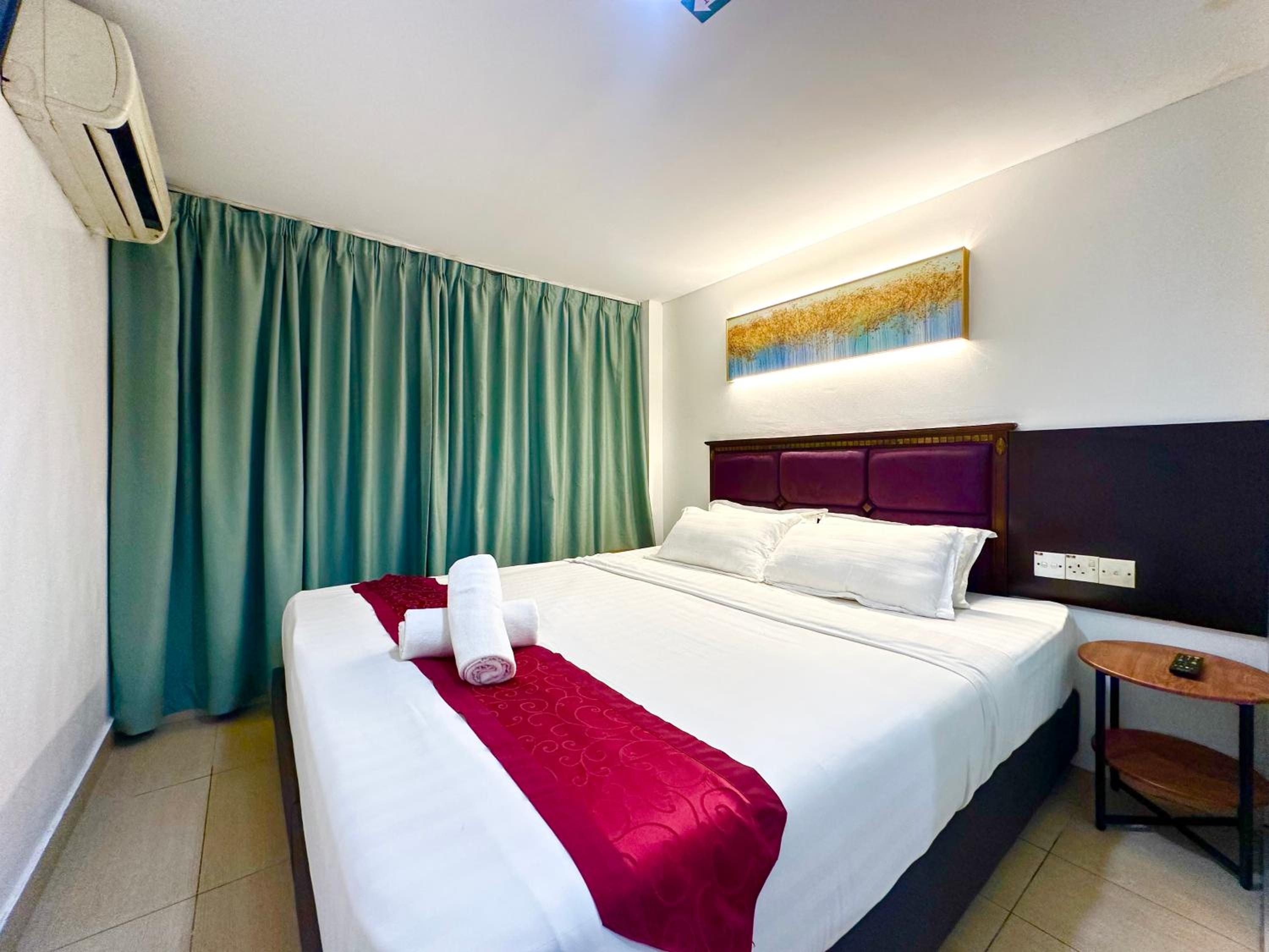 Superior King Room - Photo 1