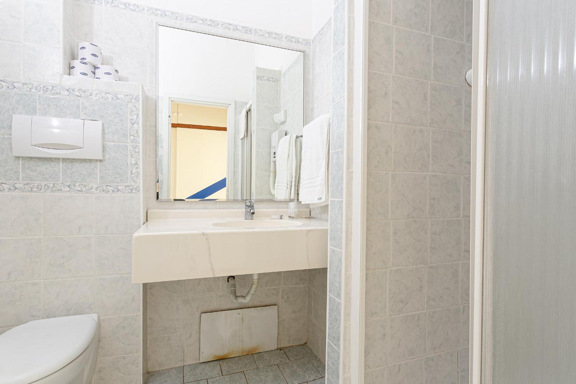 Superior Single Room photo 3