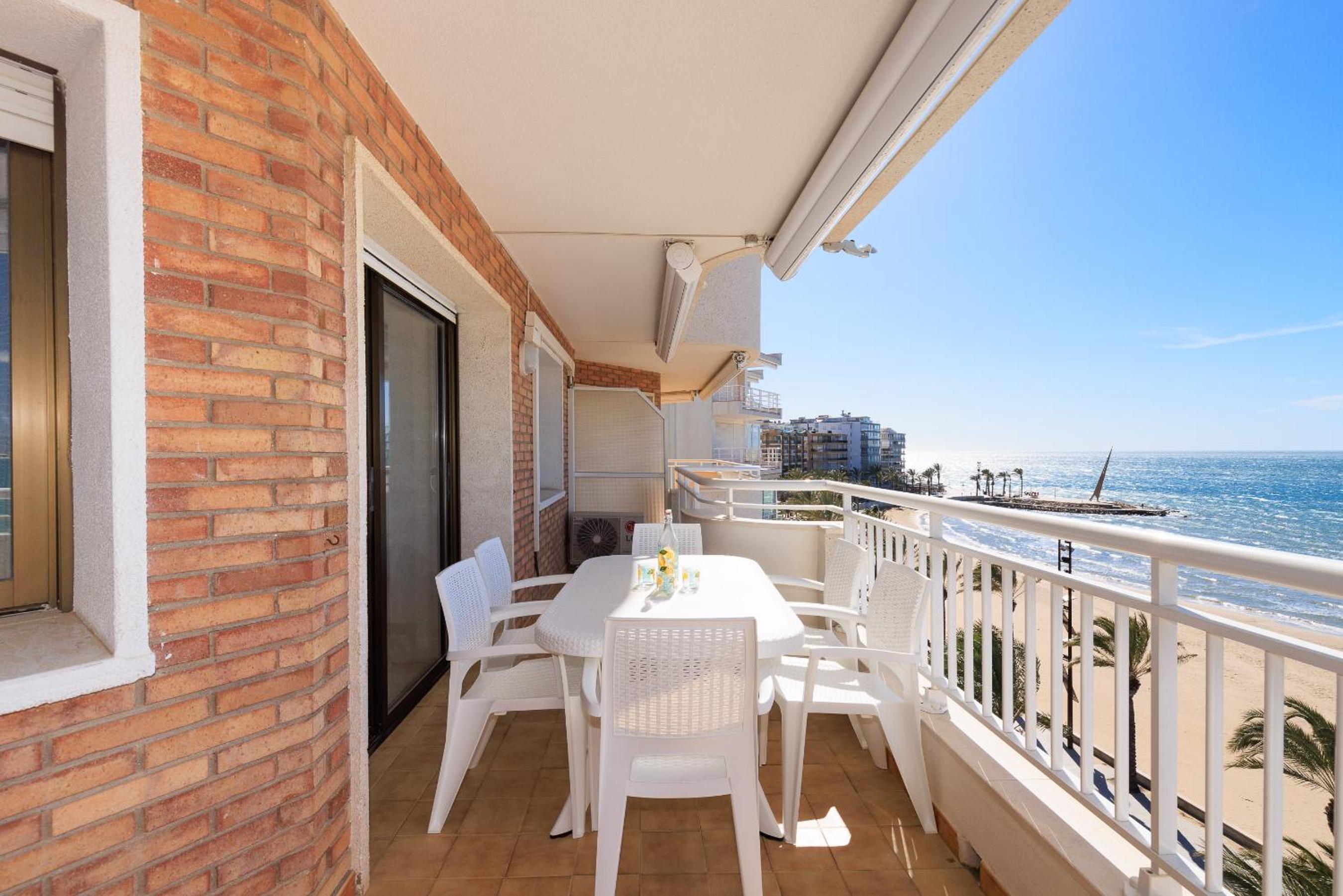 Apartment with Sea View photo 2