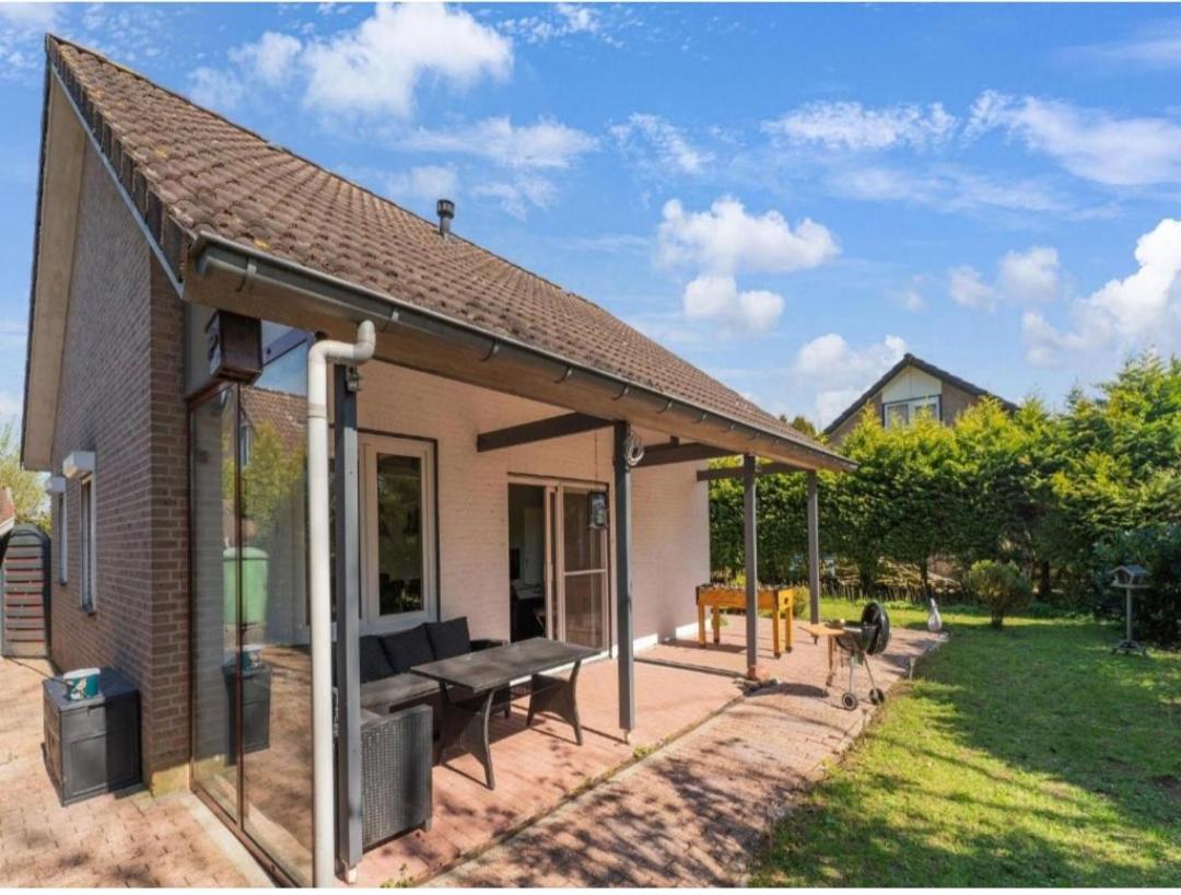 Three-Bedroom House photo 2