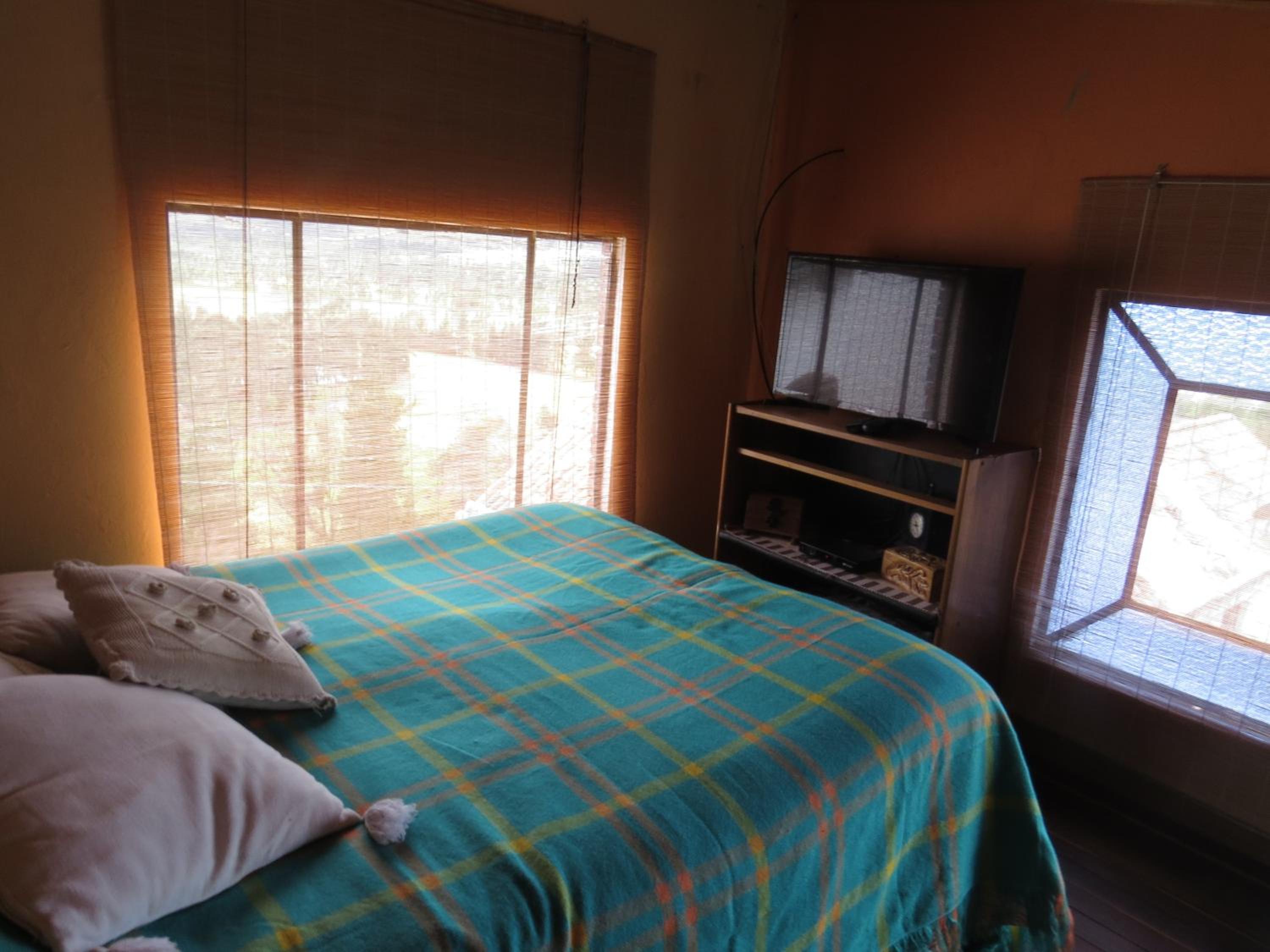 Superior Family Room photo 3