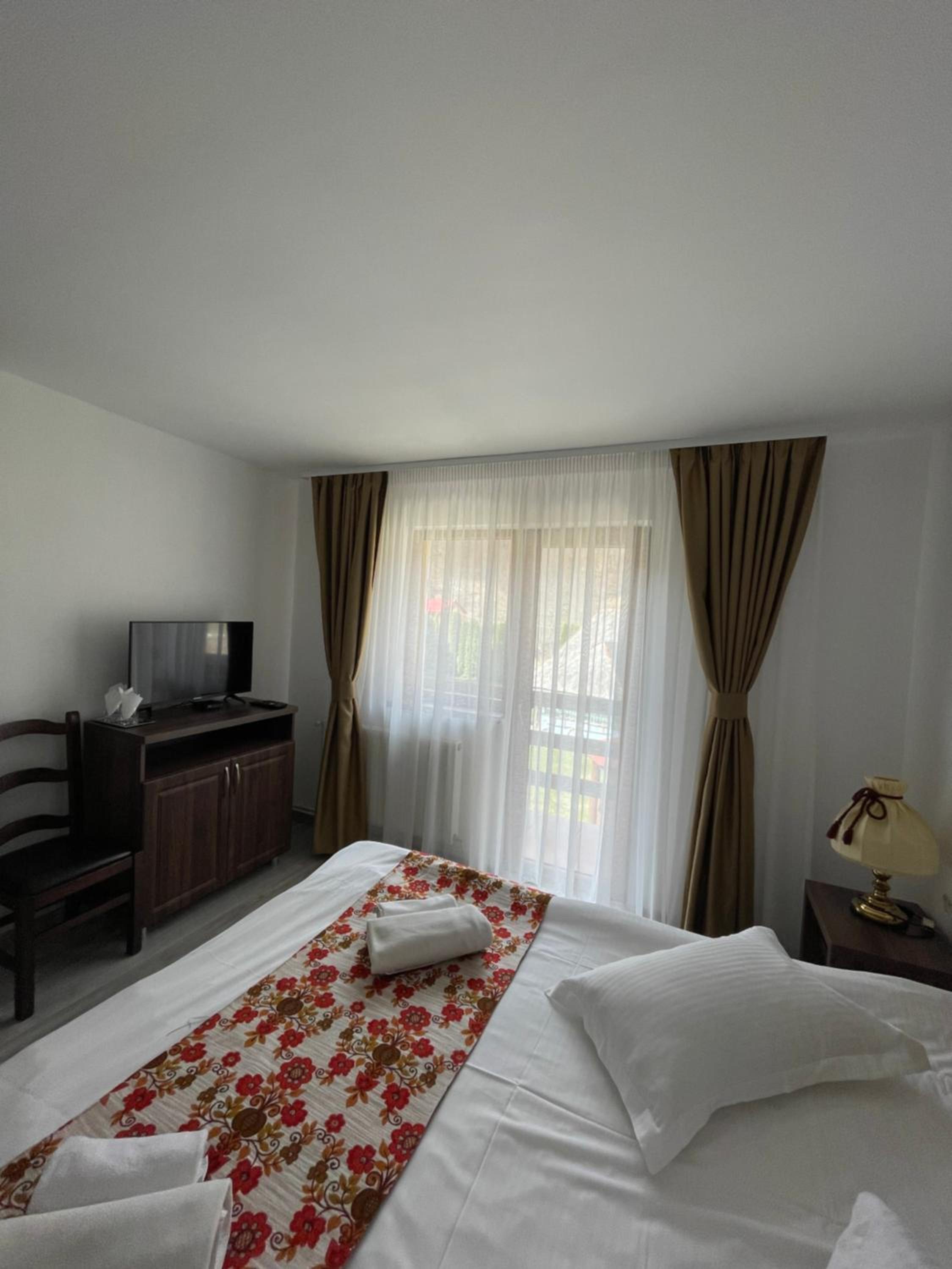 Superior King Room - Photo 2