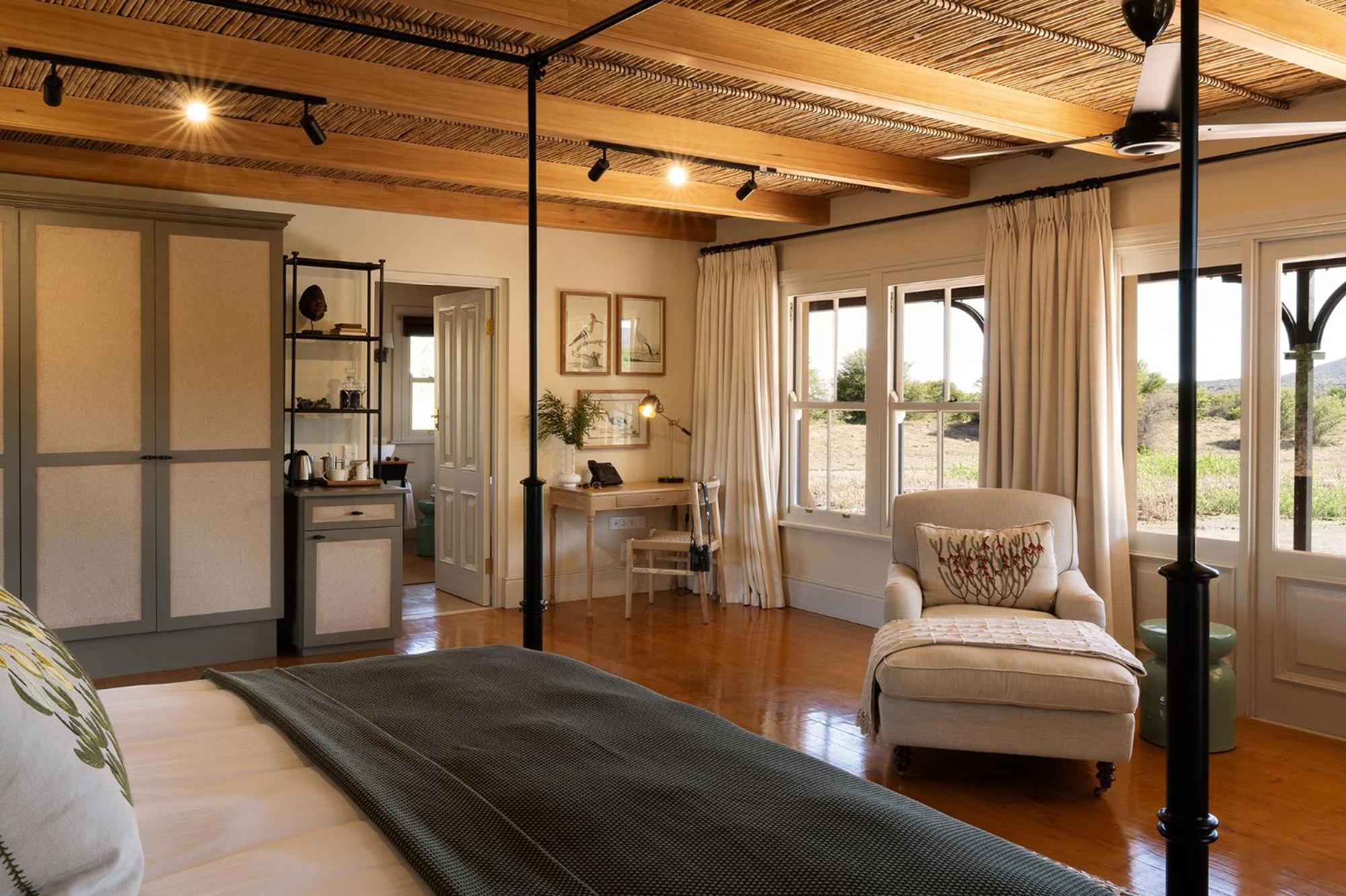 Karoo Lodge Luxury Suite photo 2