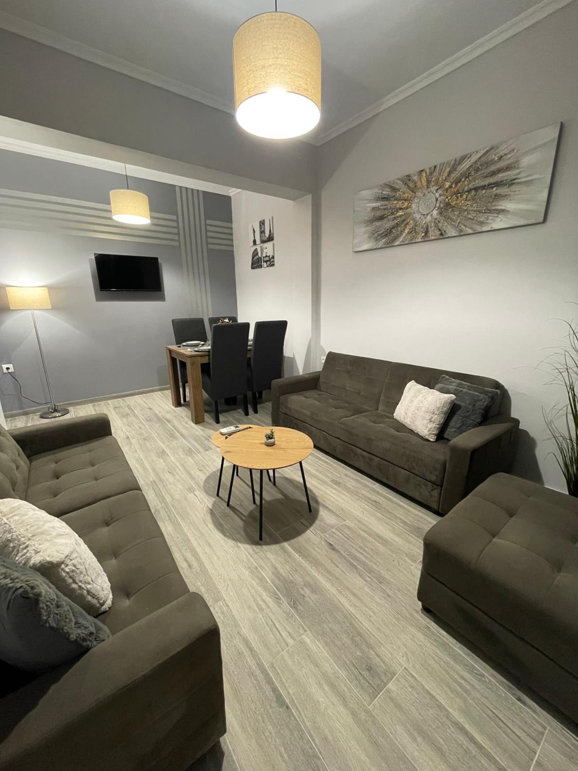 One-Bedroom Apartment