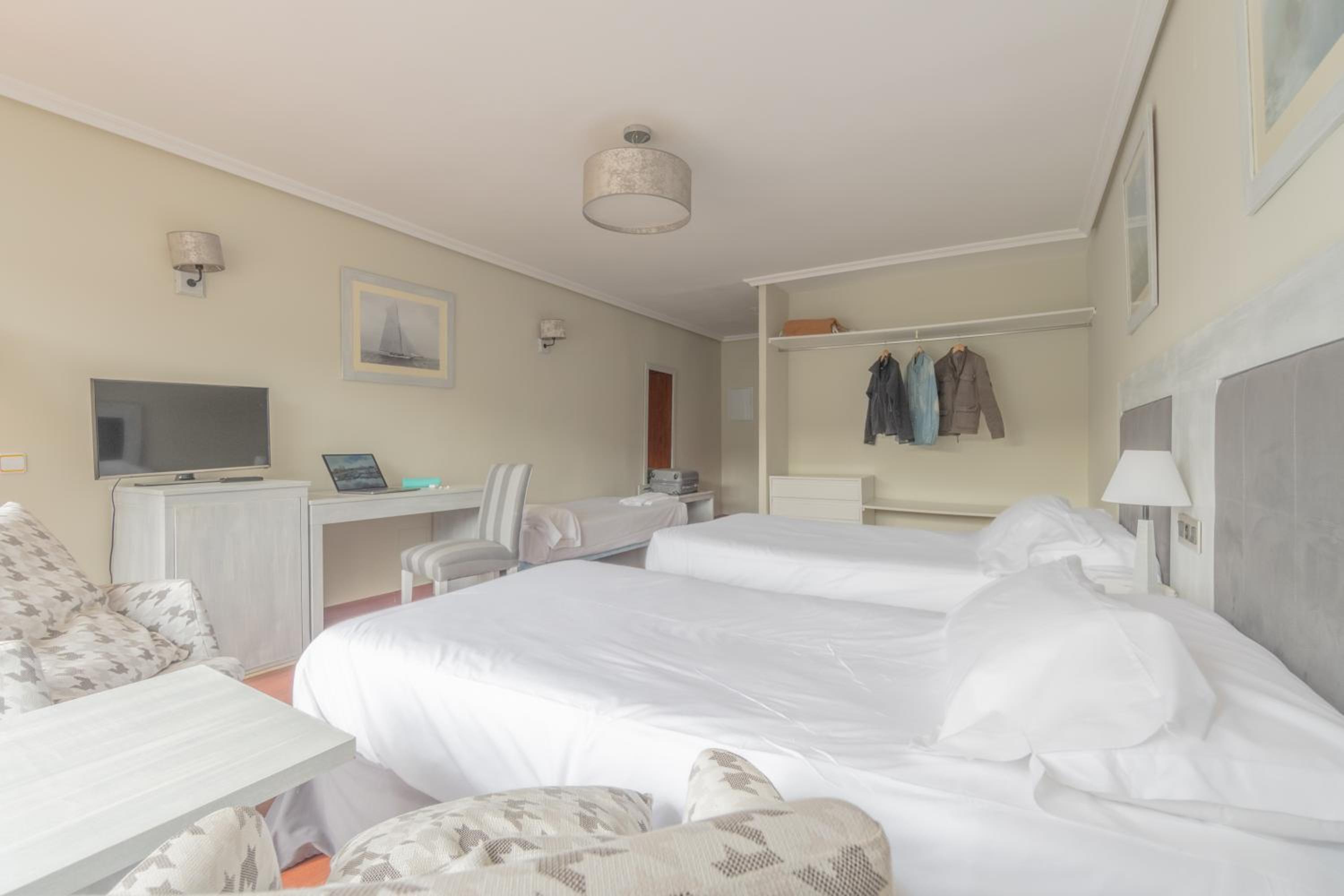 Triple Room - Photo 5