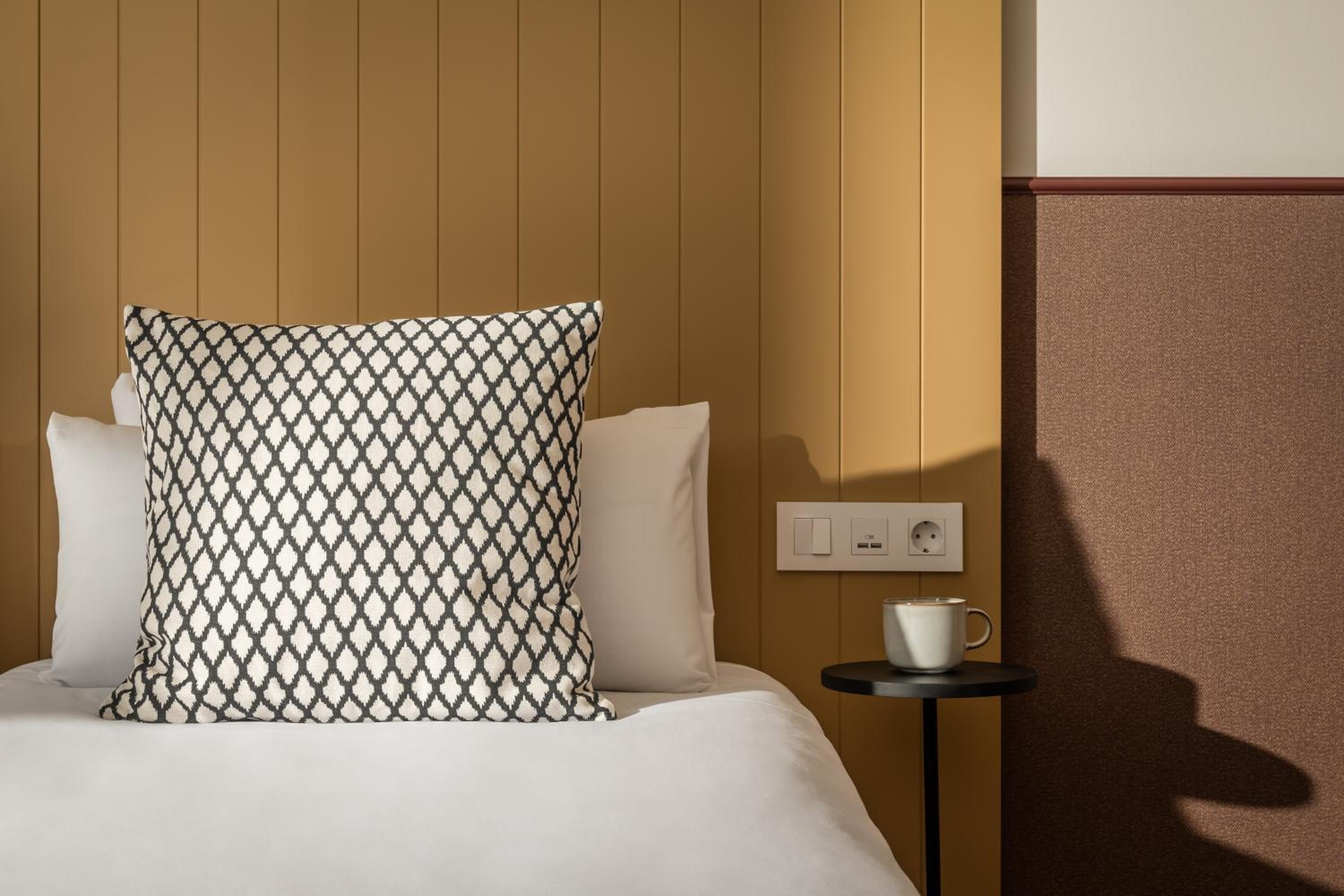 Twin Room with City View photo 2