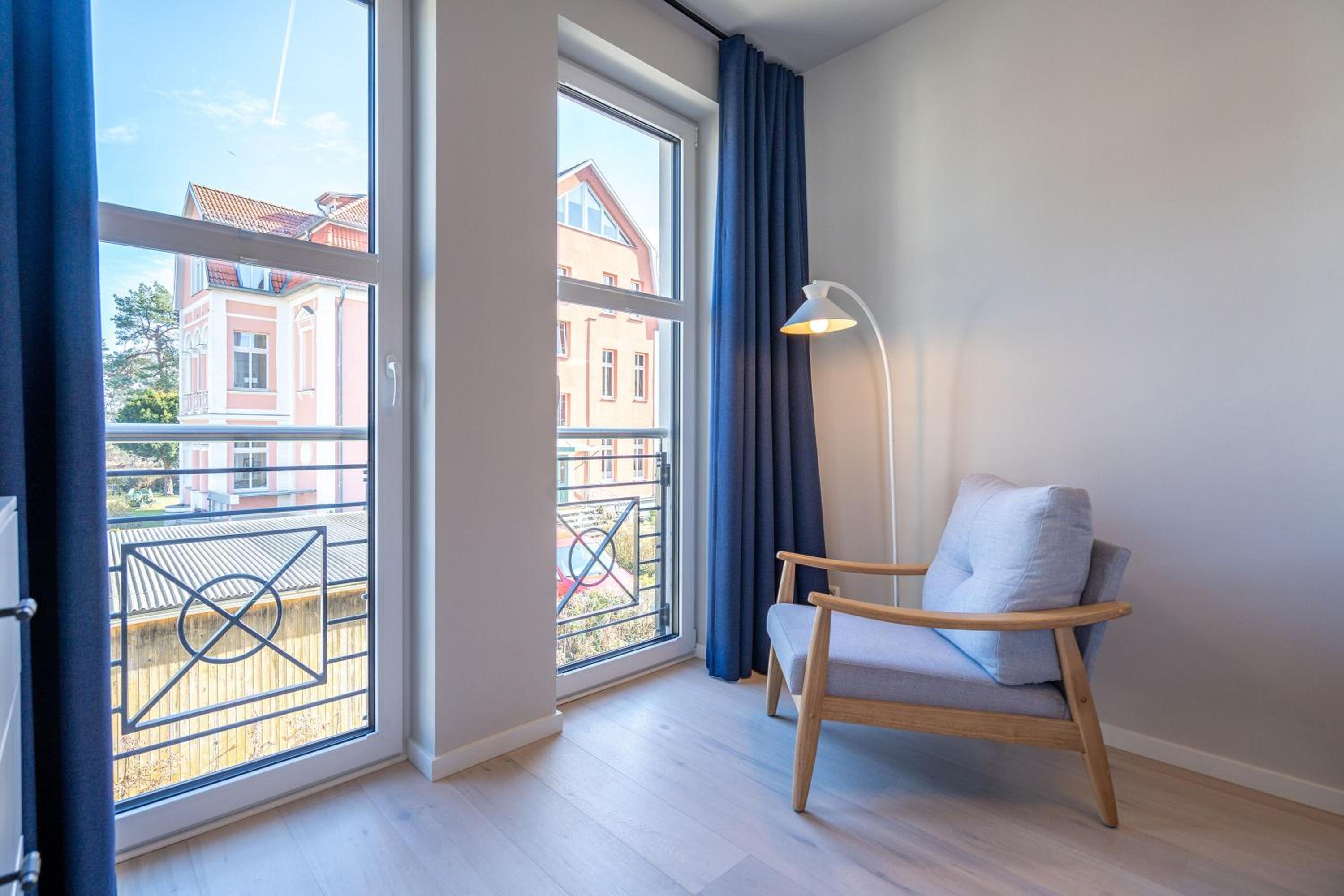 Two-Bedroom Apartment with Balcony photo 2