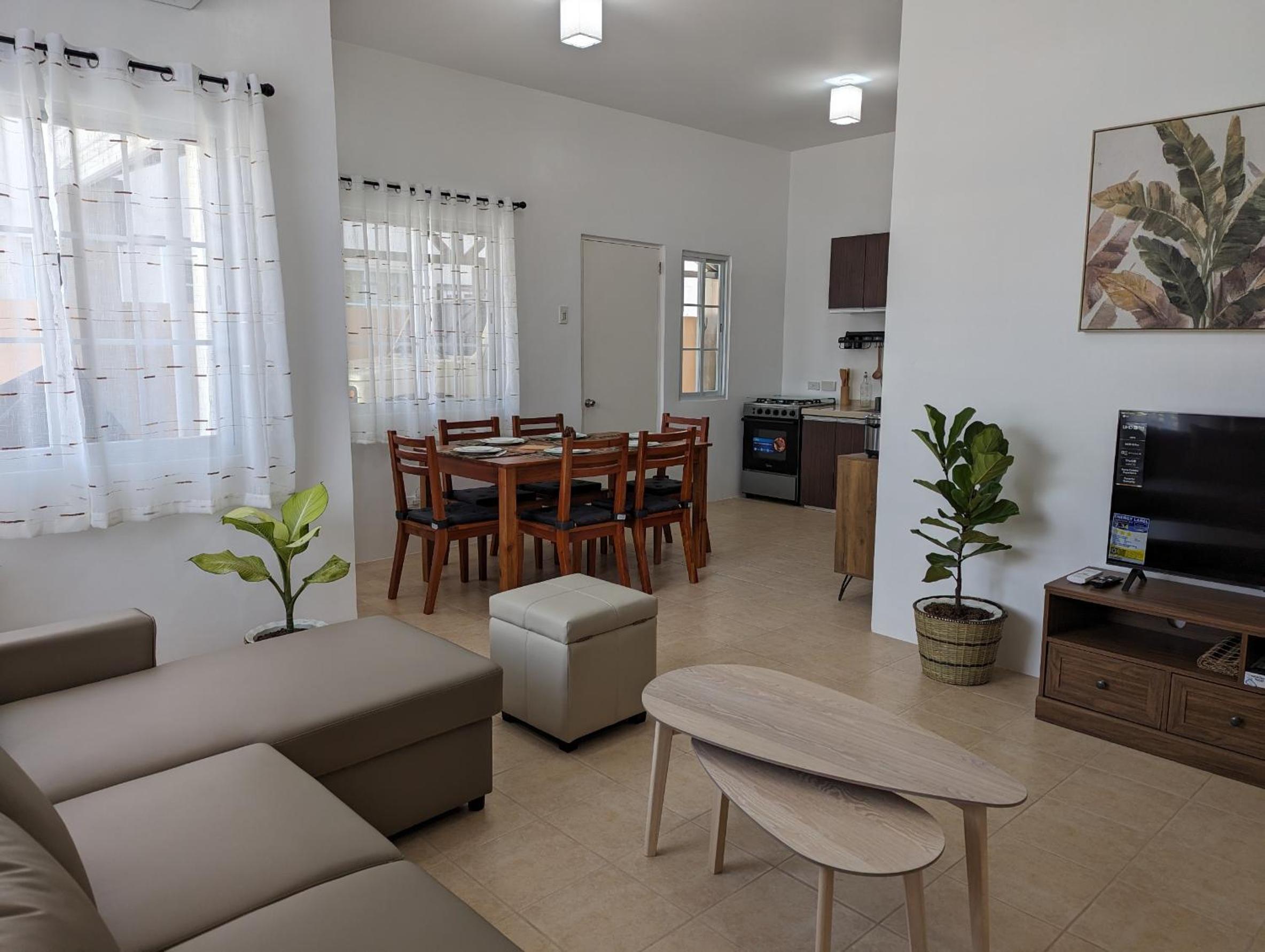 Three-Bedroom Villa photo 2
