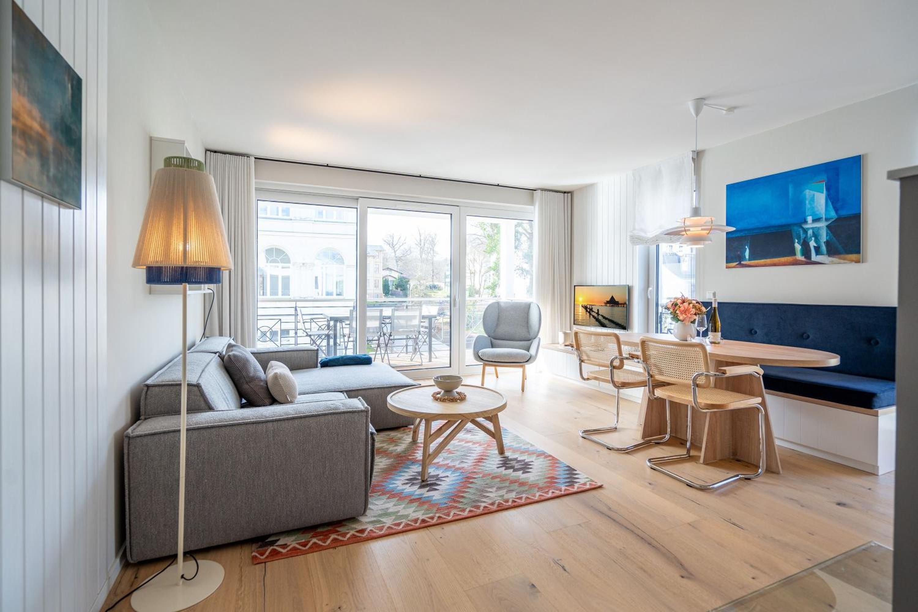 Two-Bedroom Apartment with Balcony photo 1