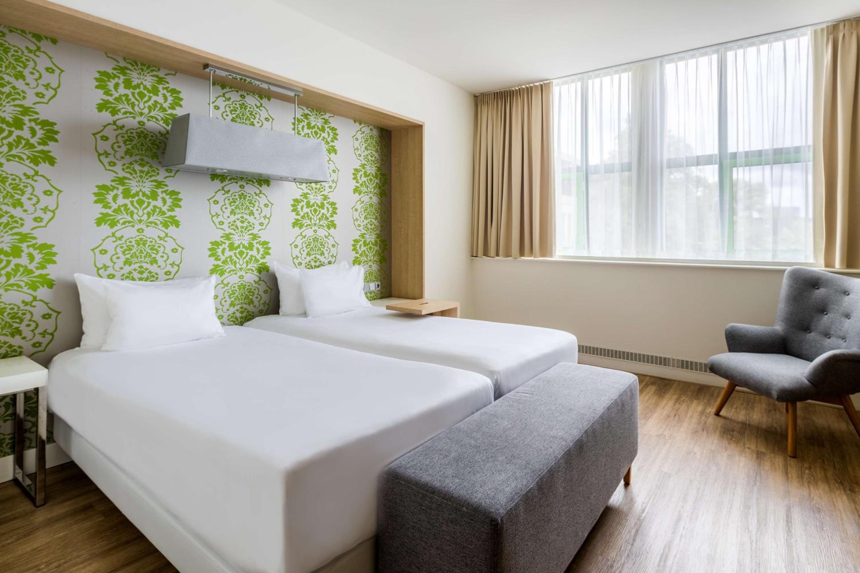 Superior Double or Twin Room photo 2