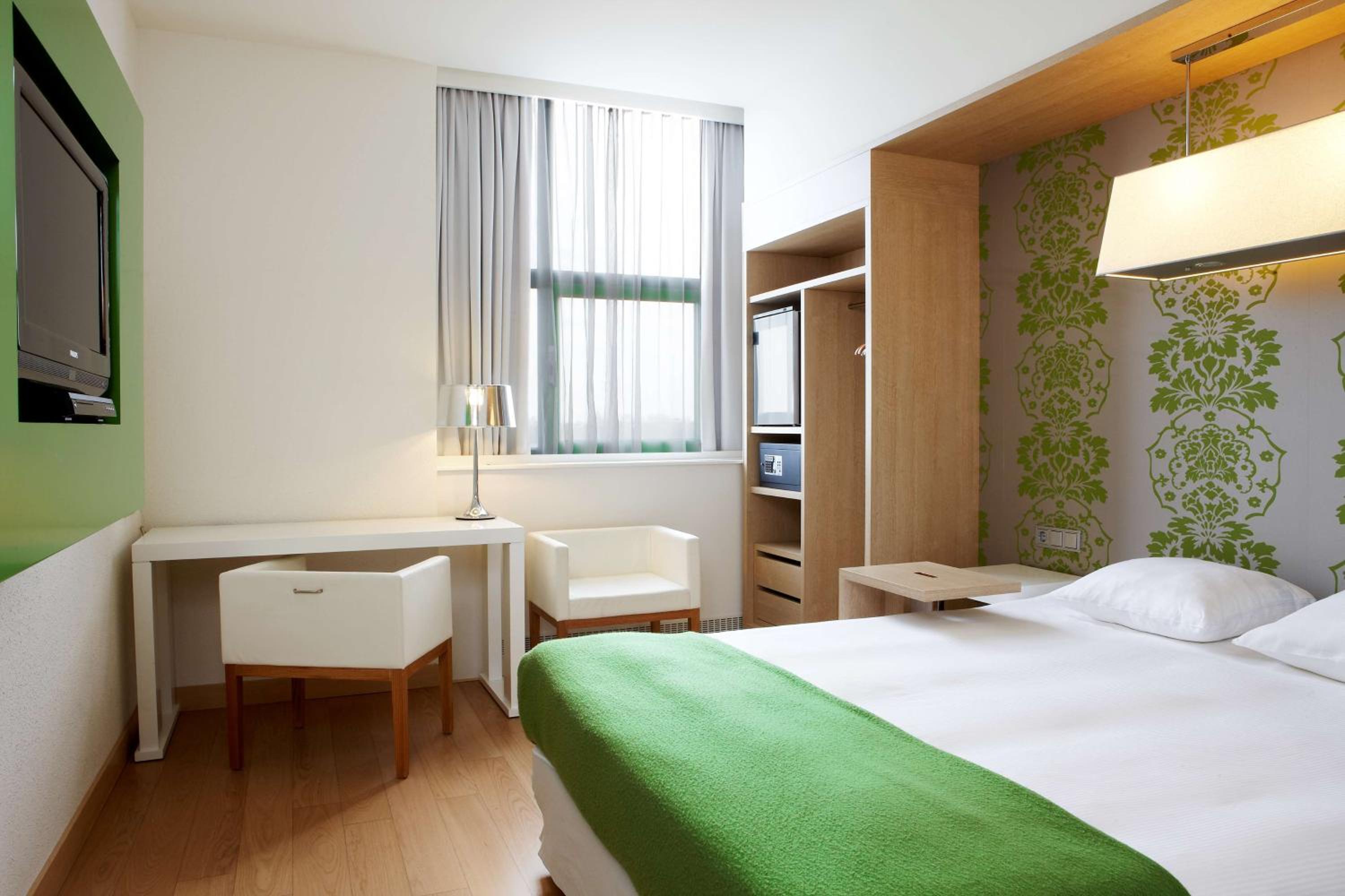 Standard Double or Twin Room photo 1