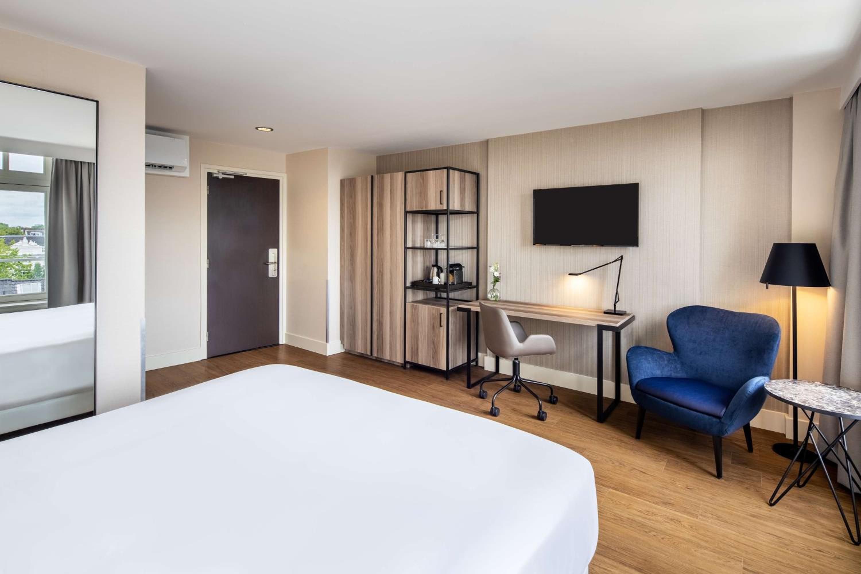 Standard Double or Twin Room photo 3