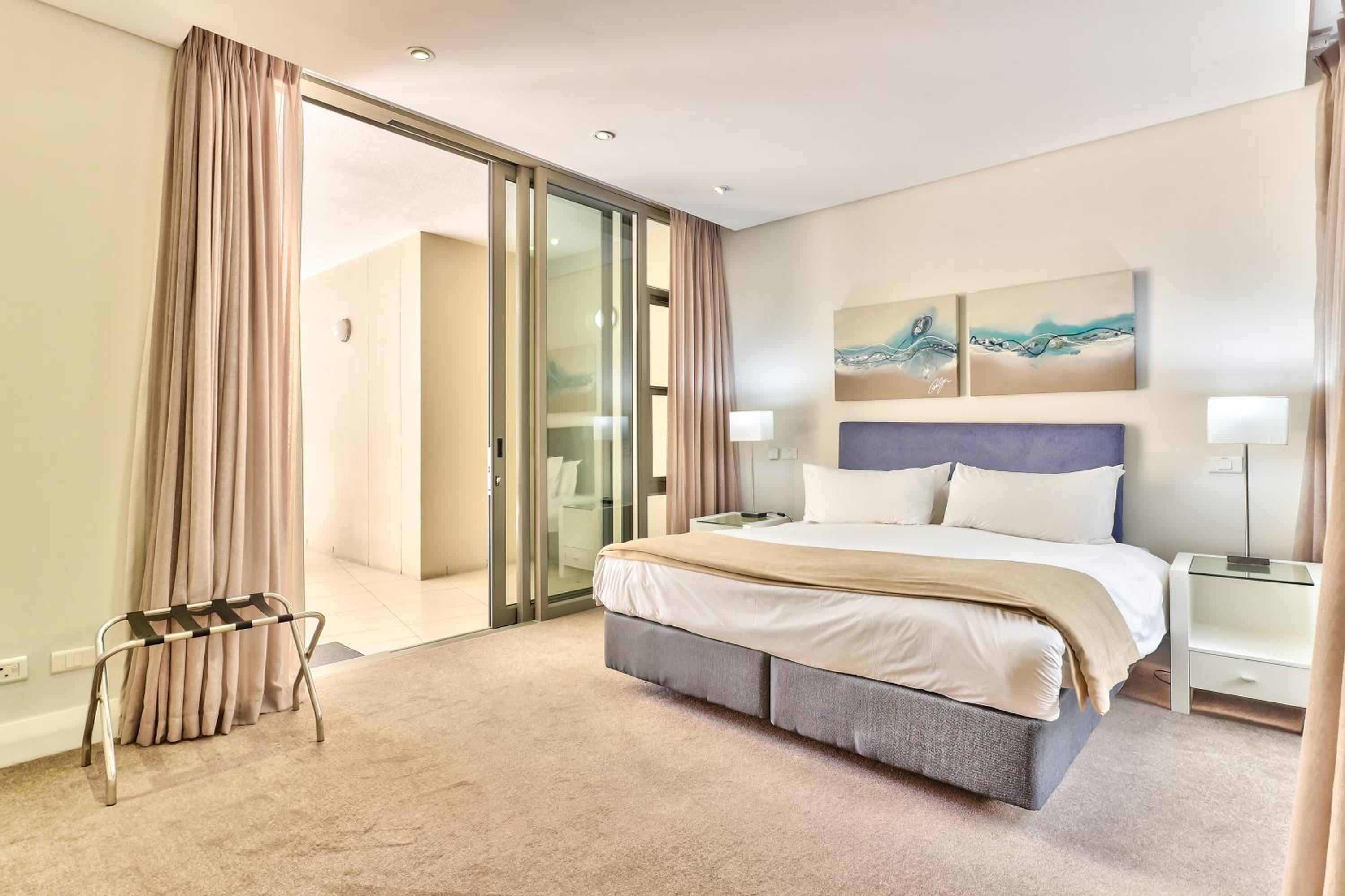 Junior Suite with Pool View