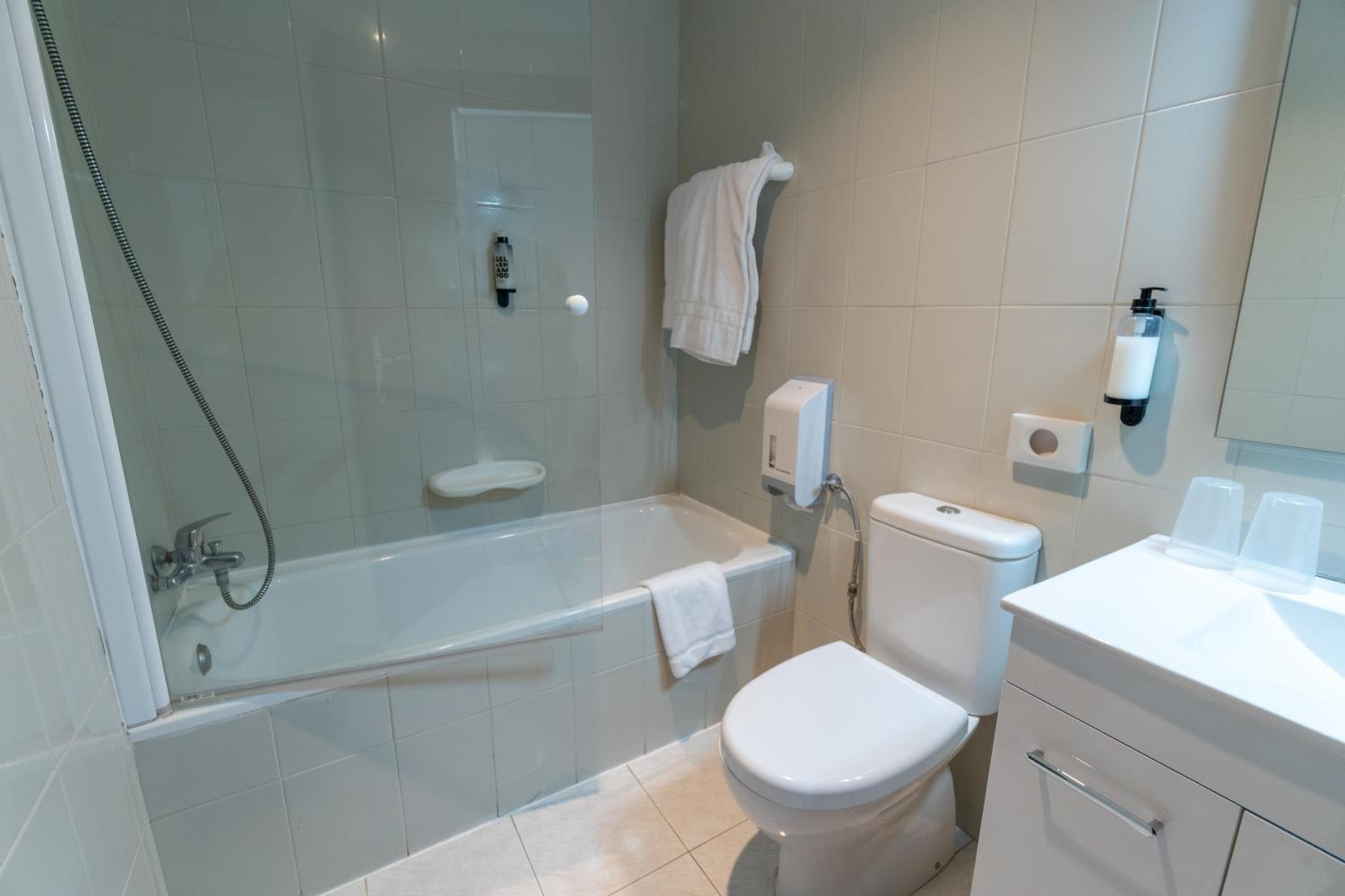 Double Room - Photo 4
