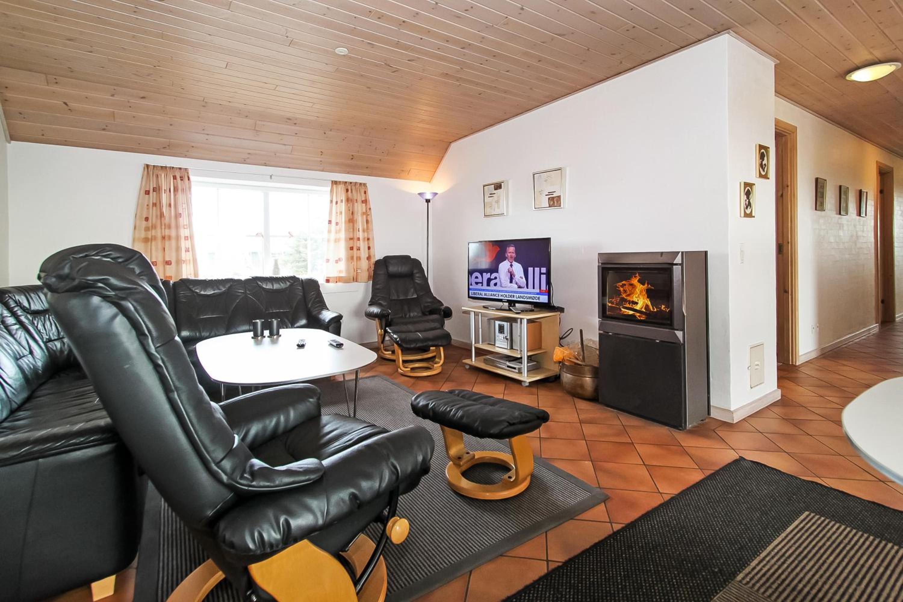 Four-Bedroom House photo 1