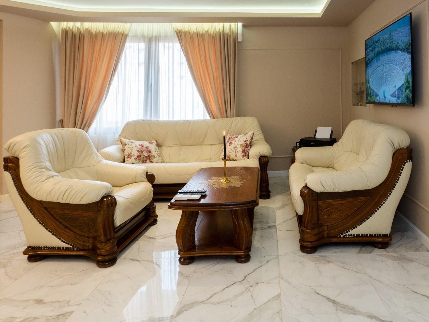 One-Bedroom Apartment - Photo 12