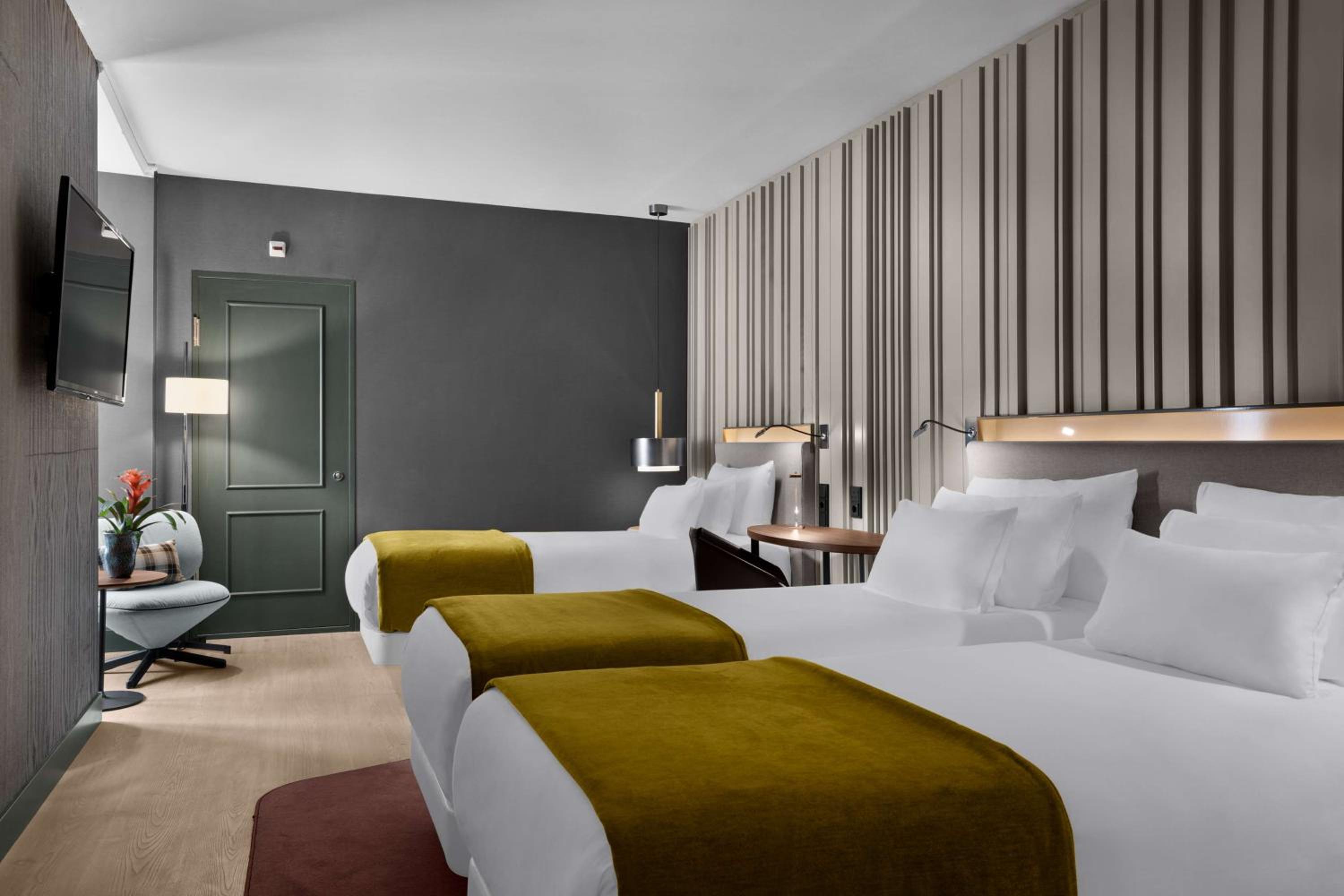 Superior Triple Room