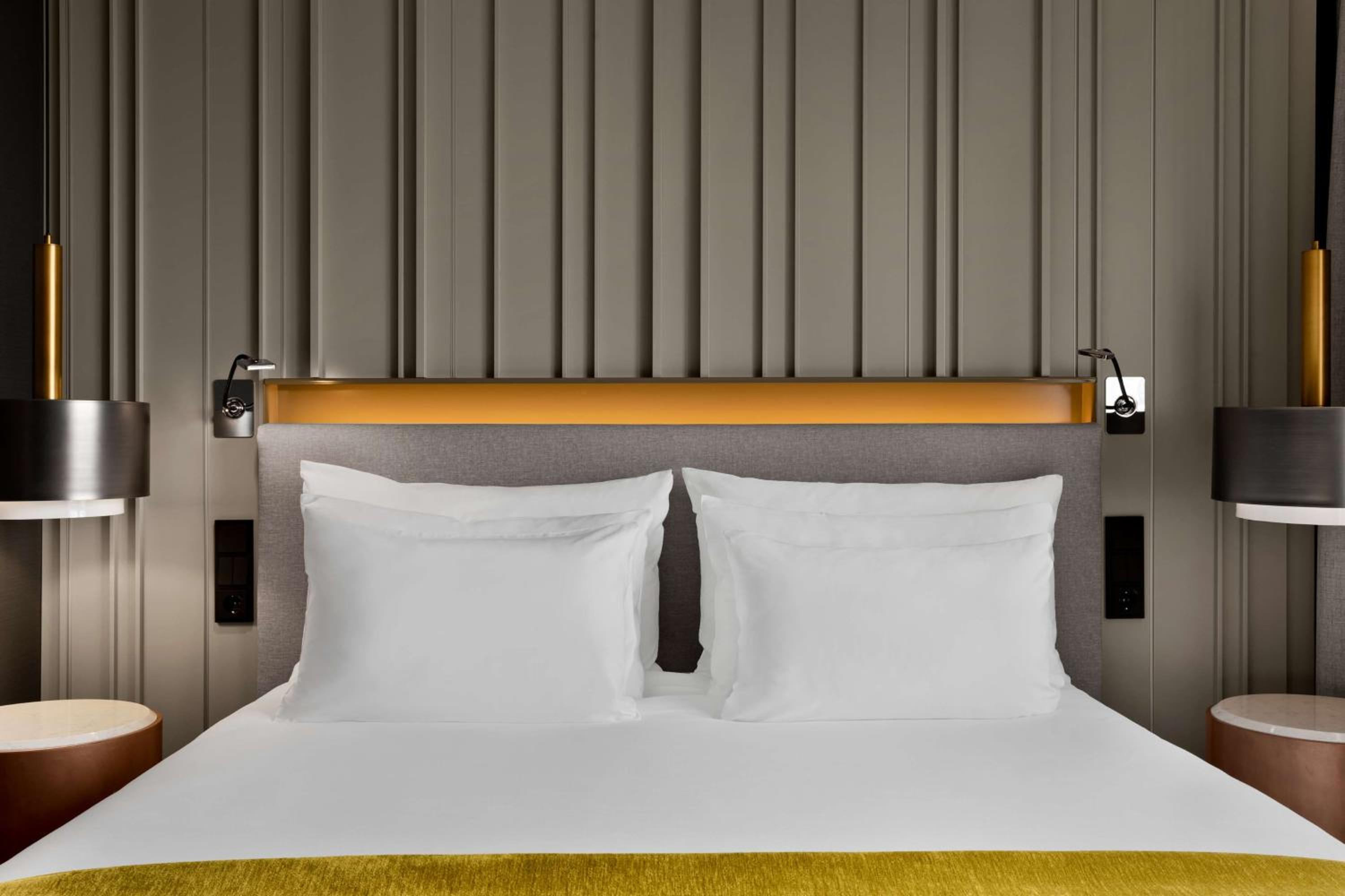 Junior Suite with View - Photo 6