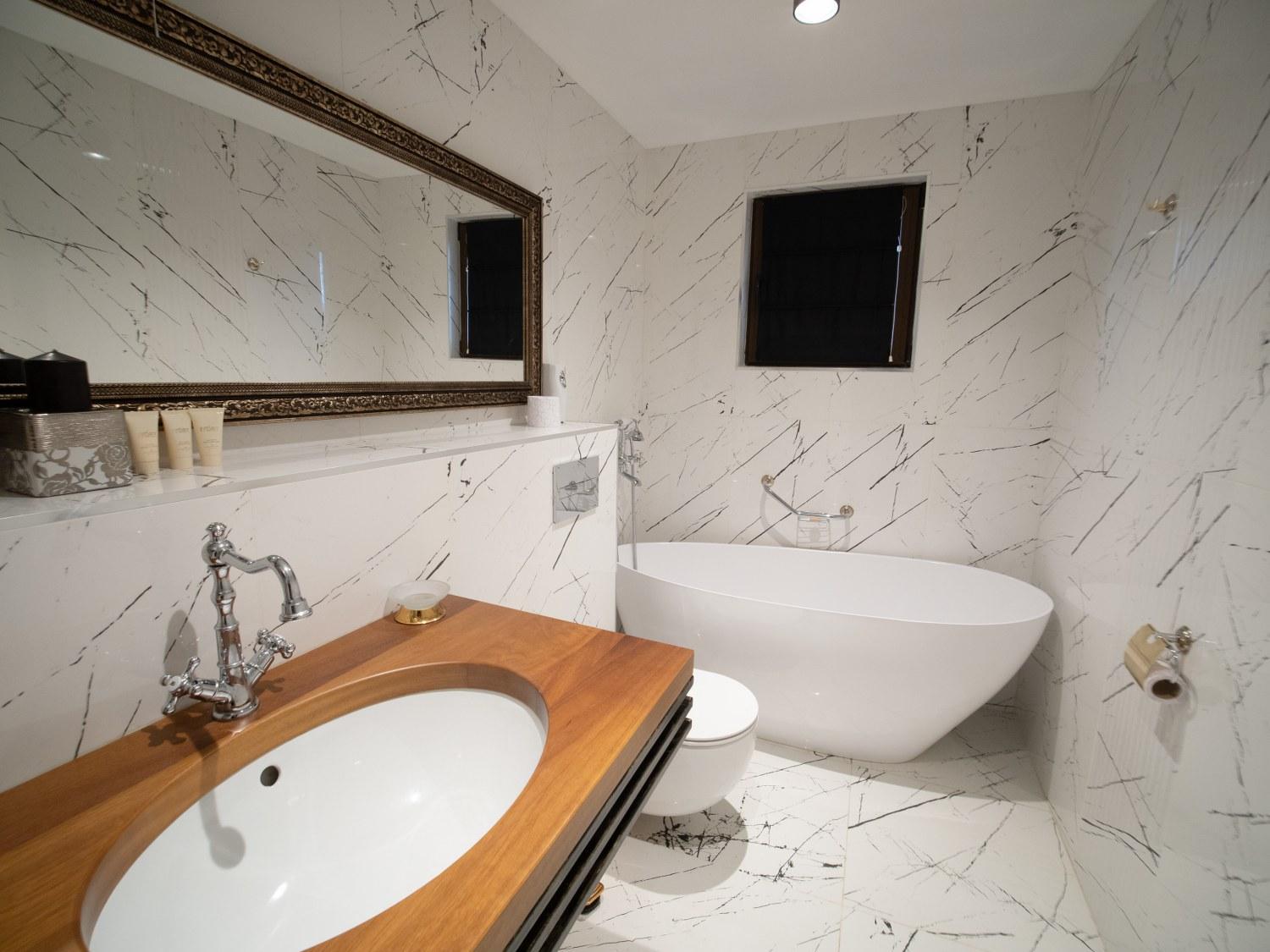 One-Bedroom Apartment - Photo 6