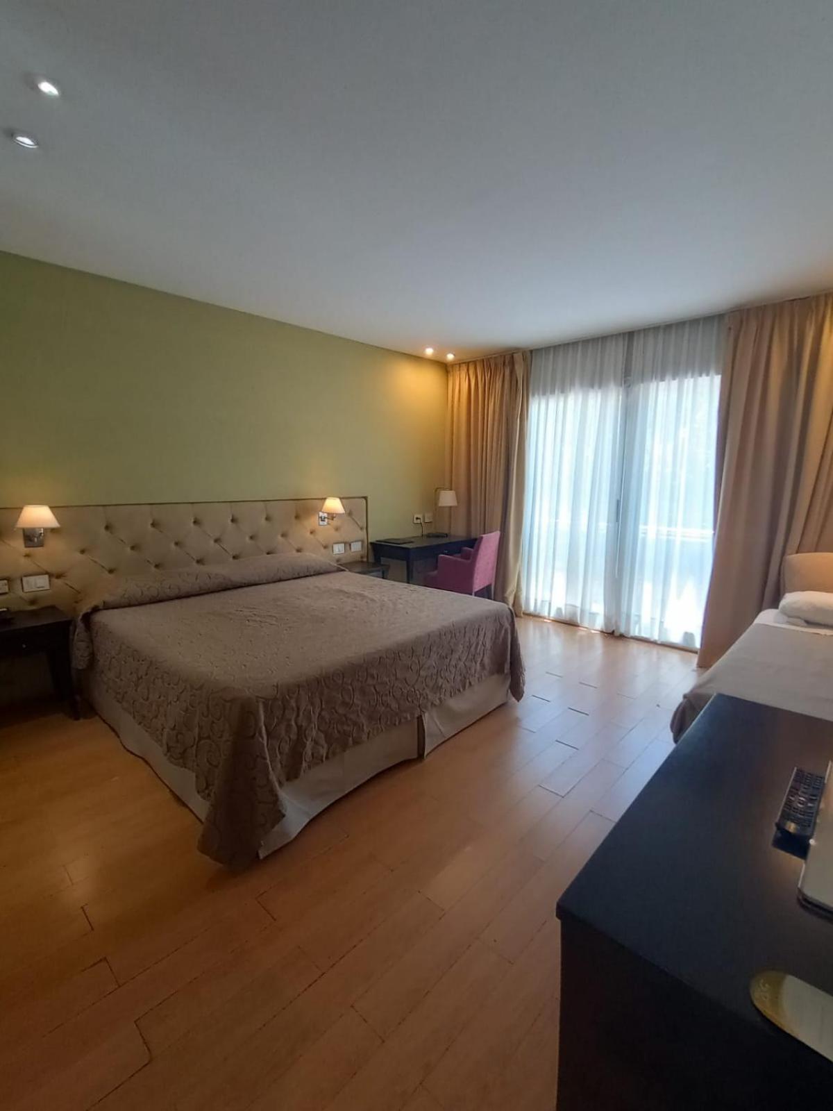 Superior Triple Room photo 3