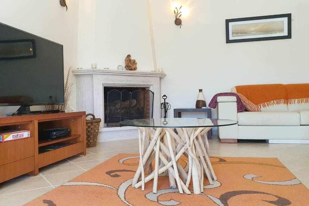 Three-Bedroom Villa photo 1