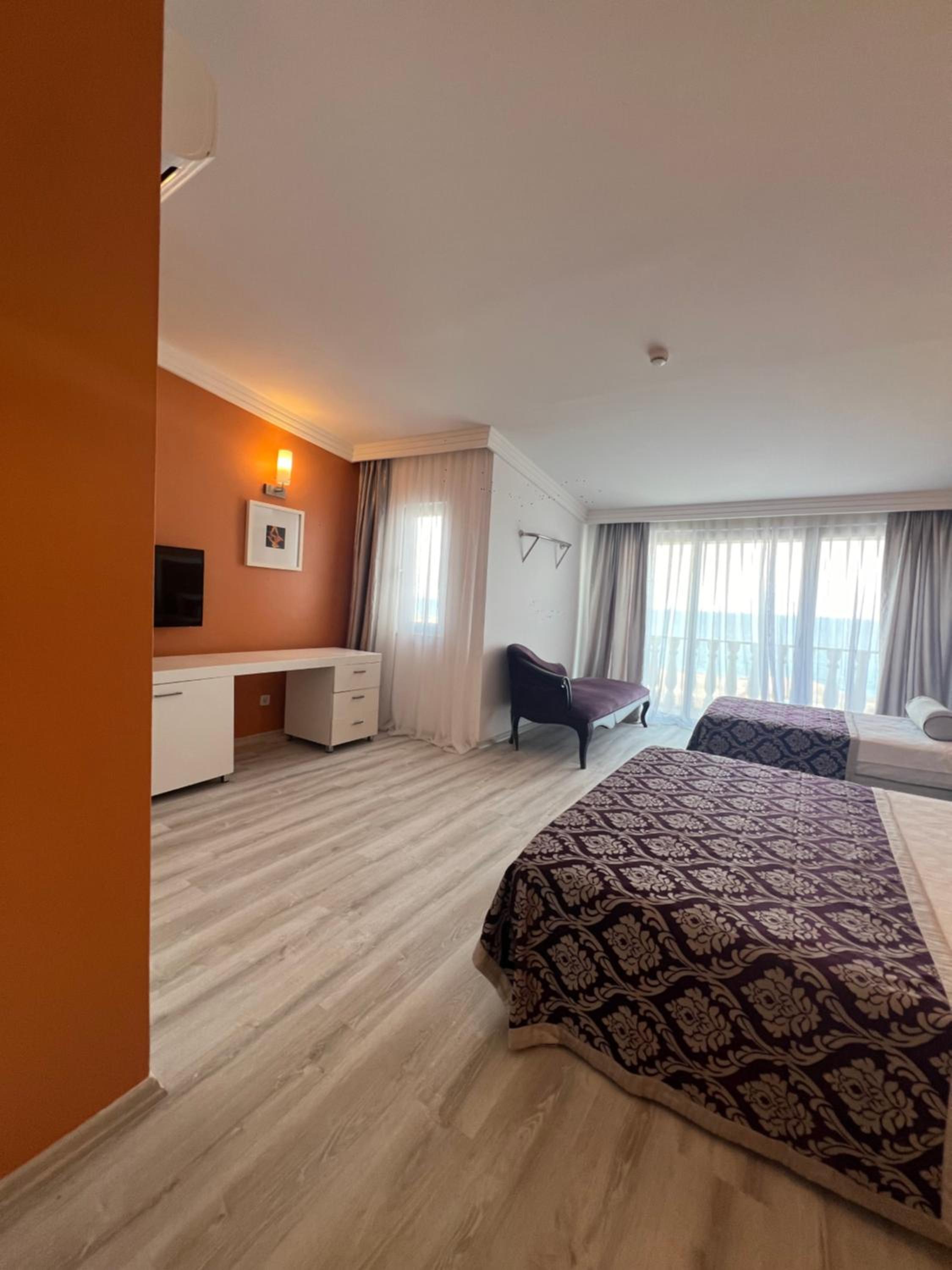 Suite with Sea View