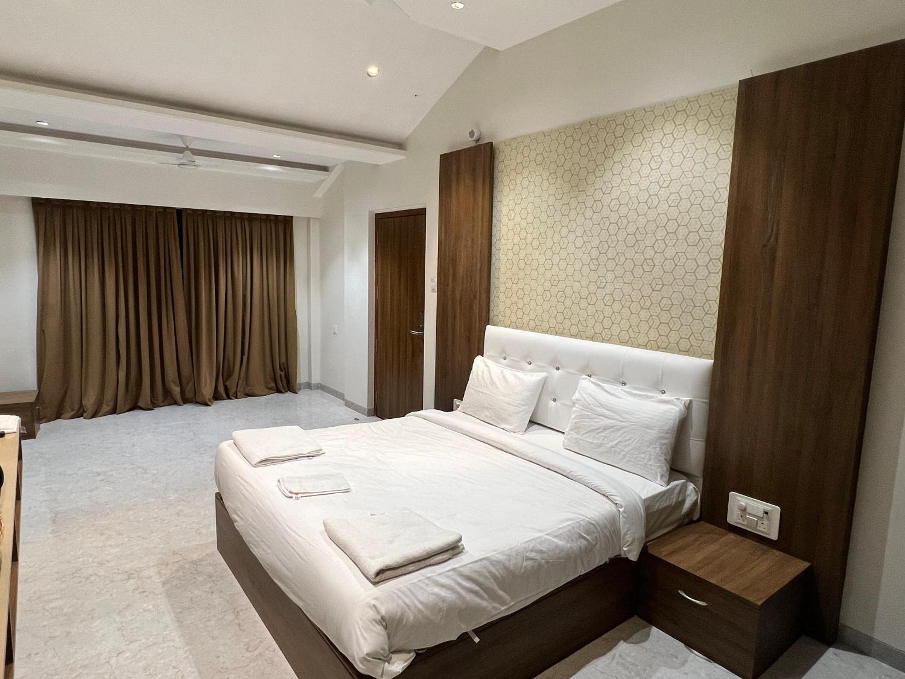 Executive Suite photo 1