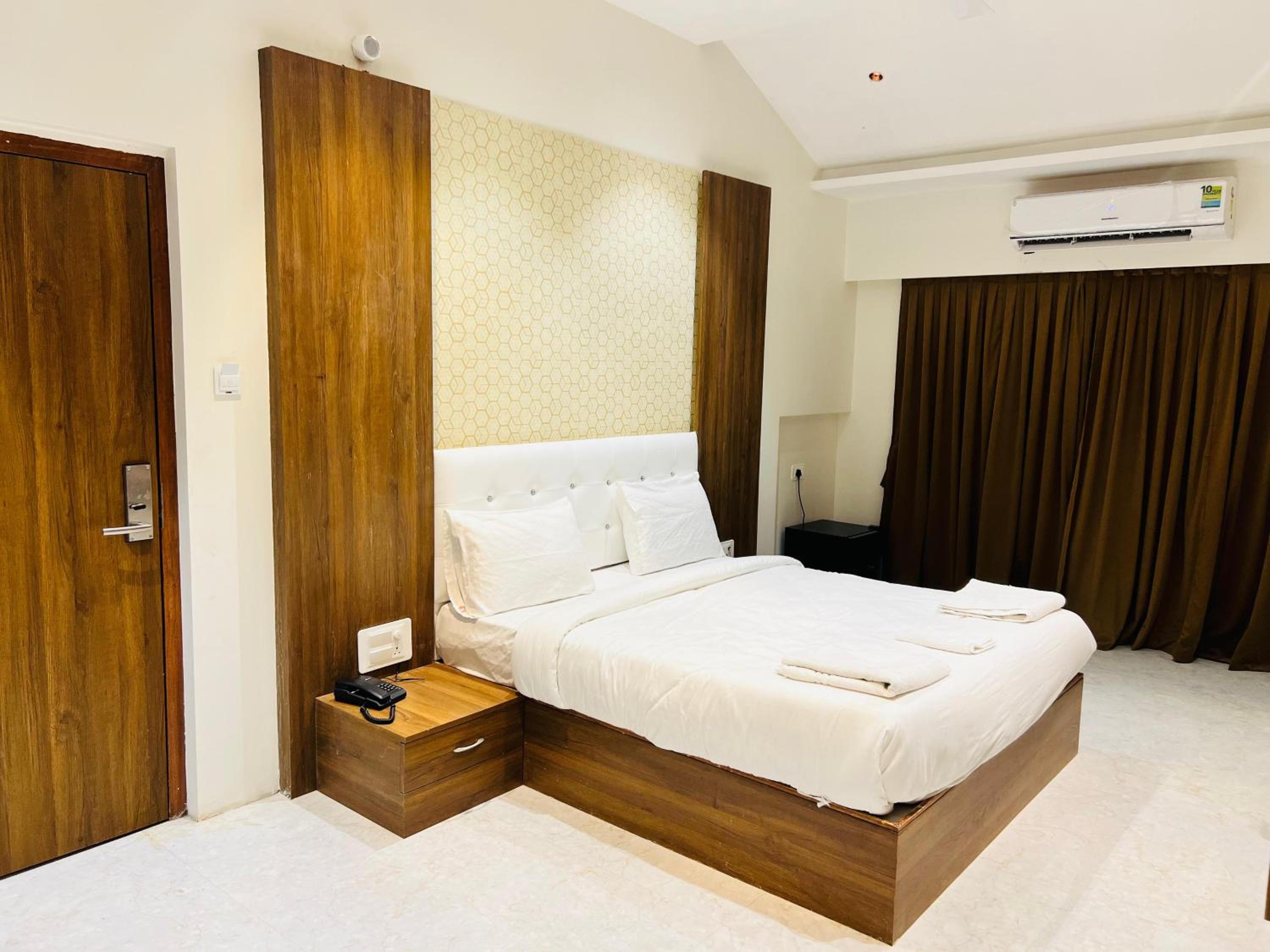 Executive Suite photo 3