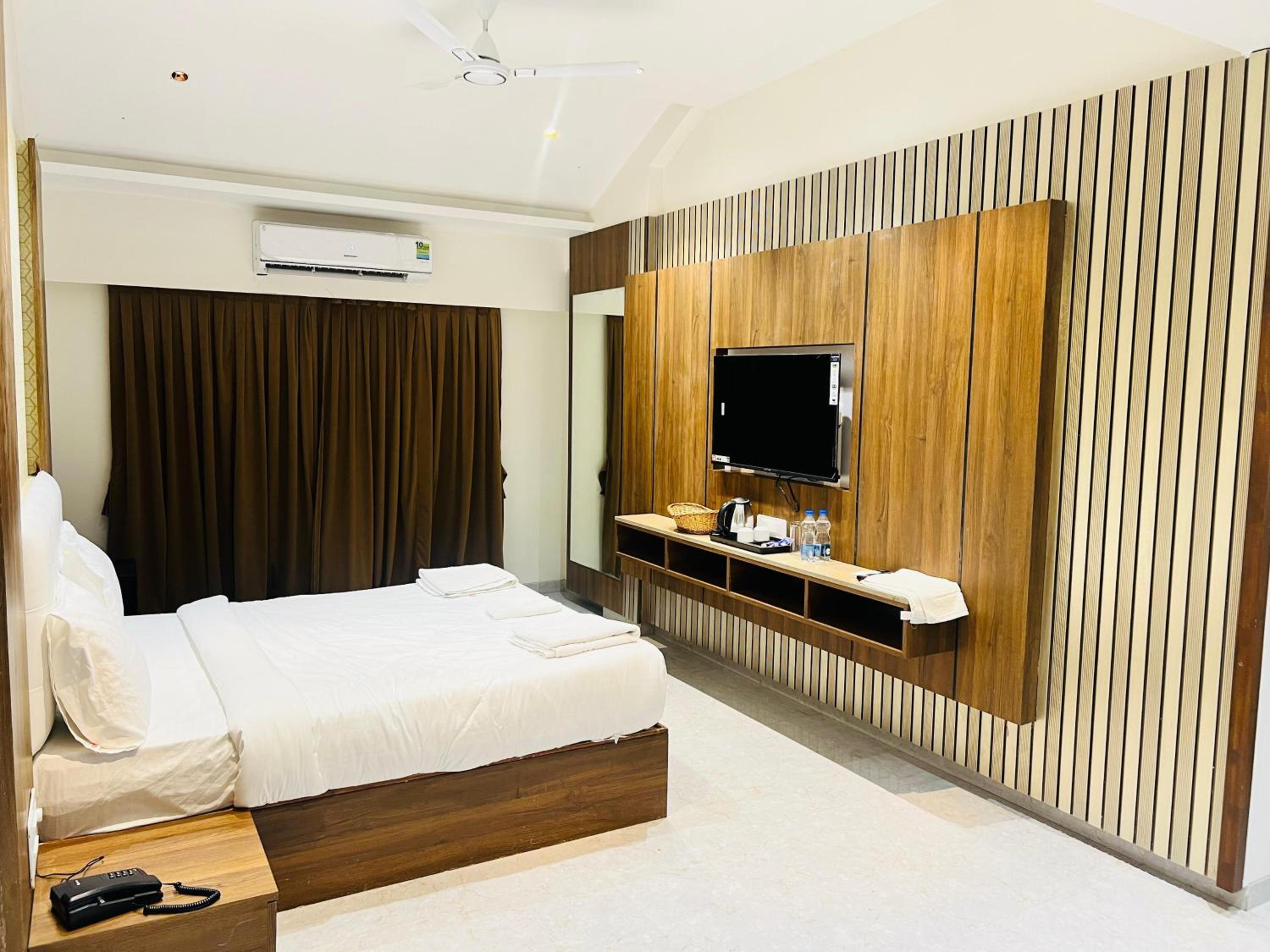 Executive Suite photo 2
